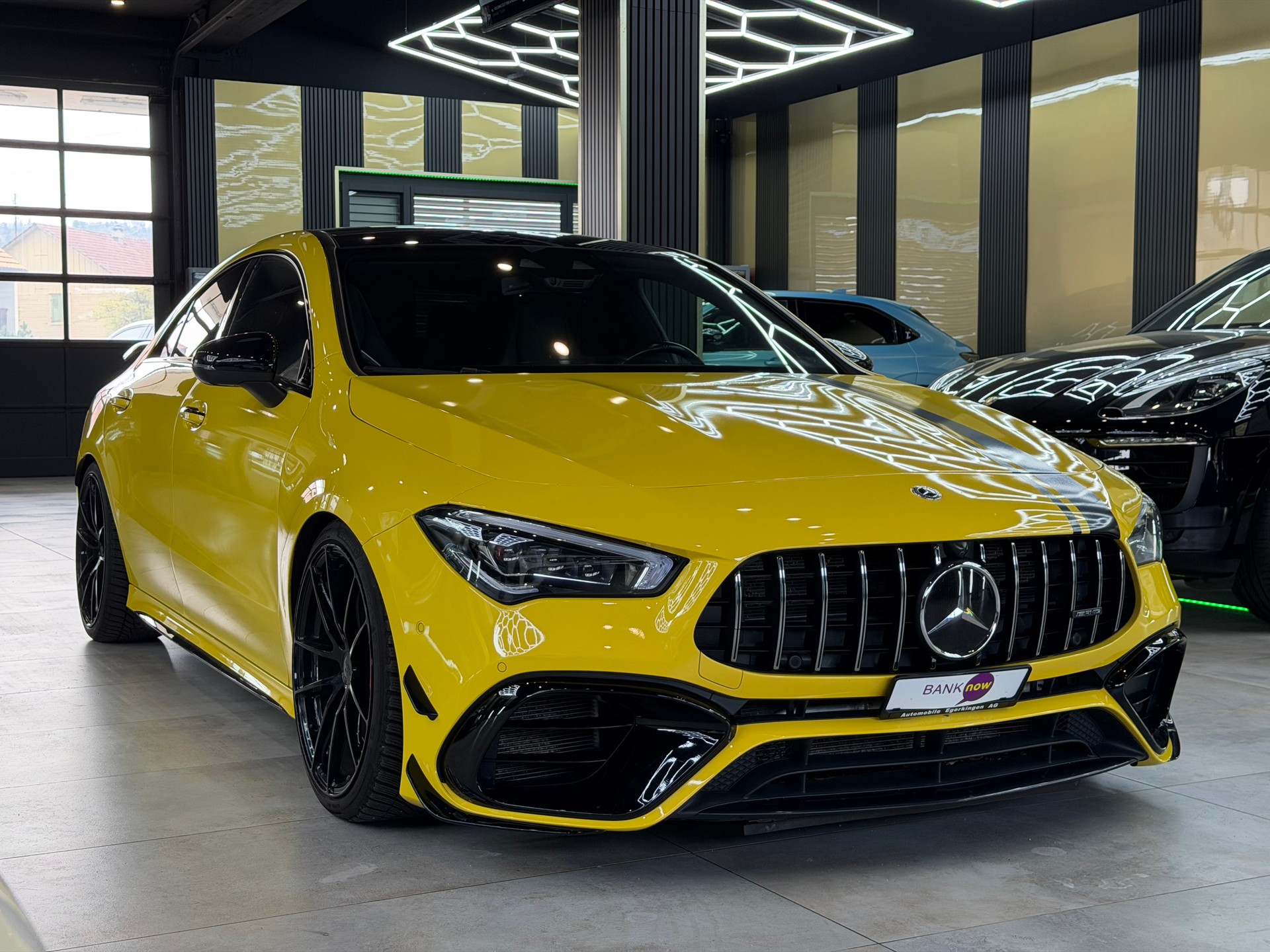 MERCEDES-BENZ CLA 45 S AMG 4Matic+ 8G-DCT-showroom-element-2