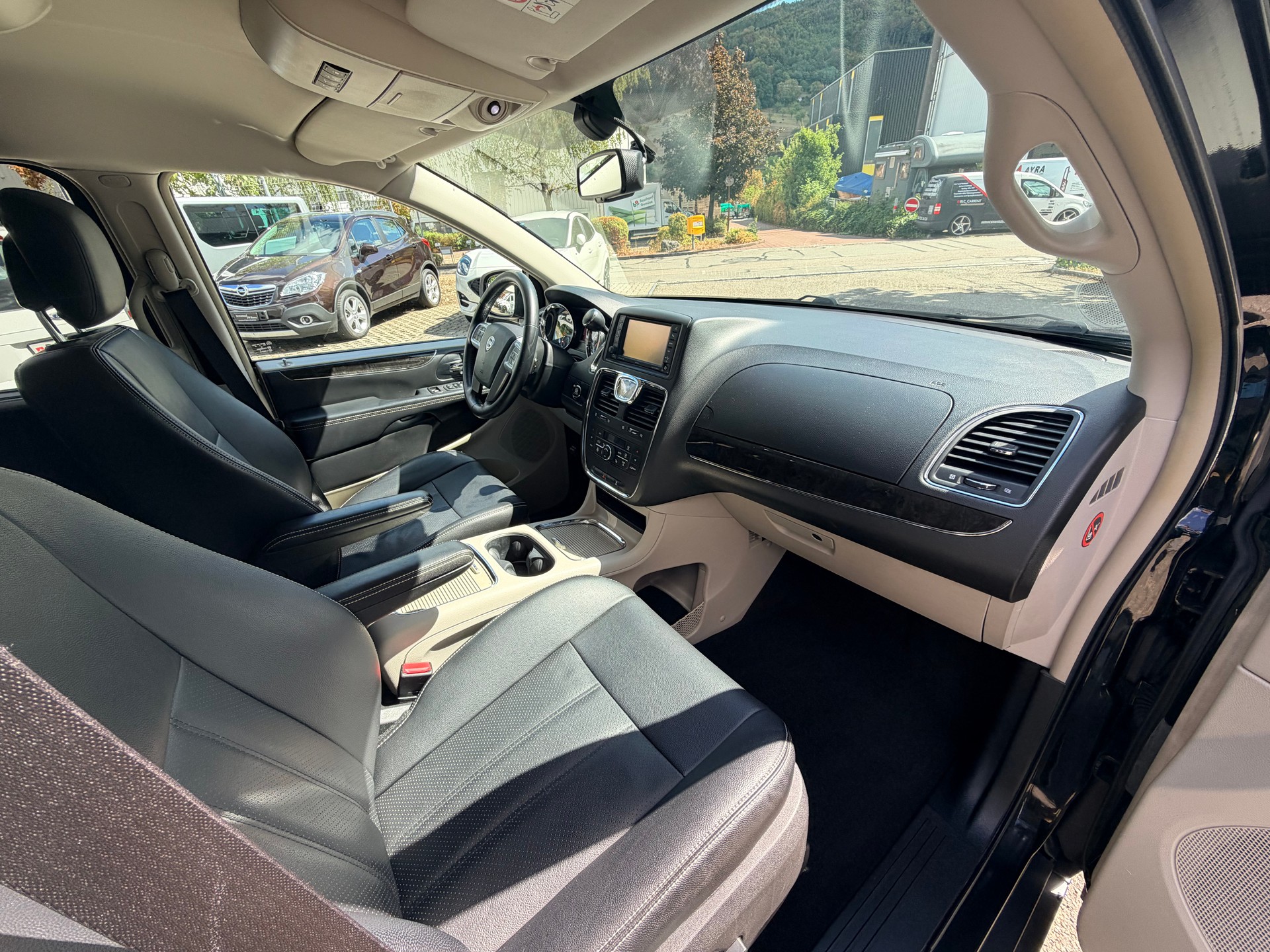 LANCIA Voyager 2.8D Platinum Automatic-image-9