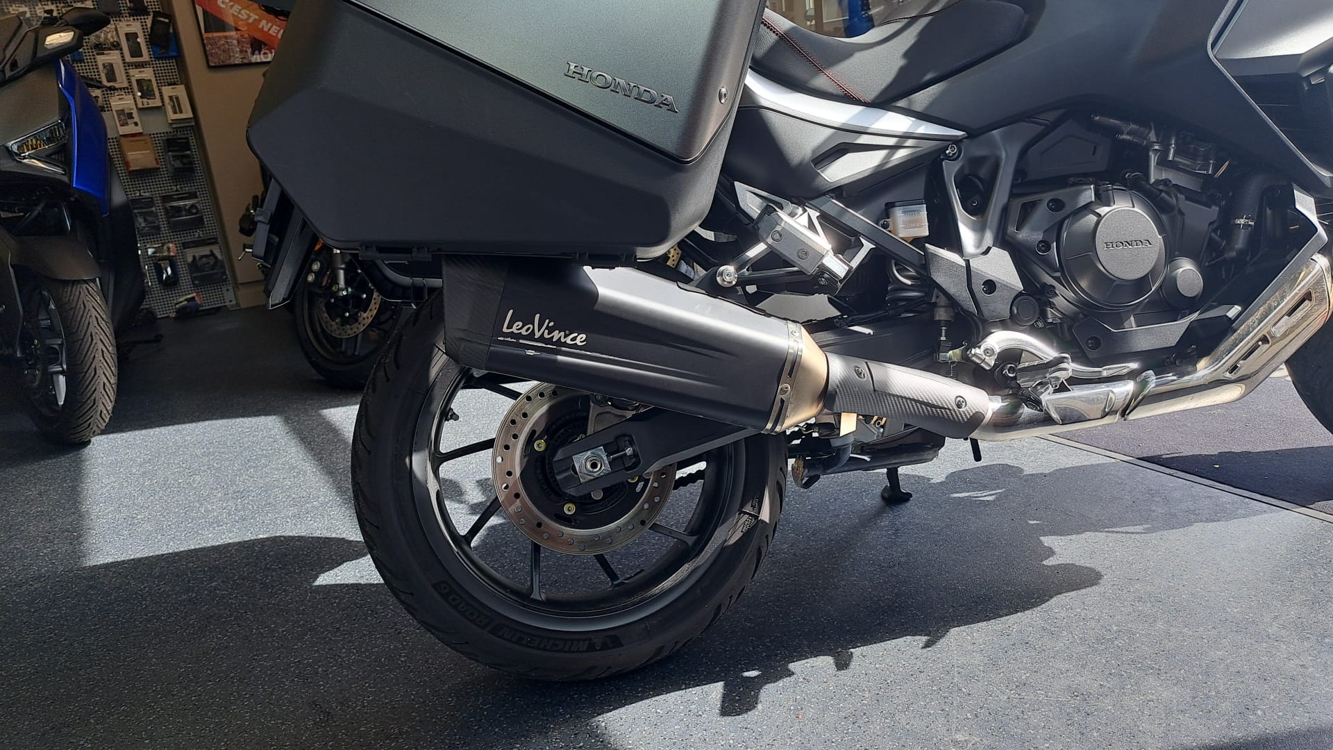 HONDA NT 1100-image-4