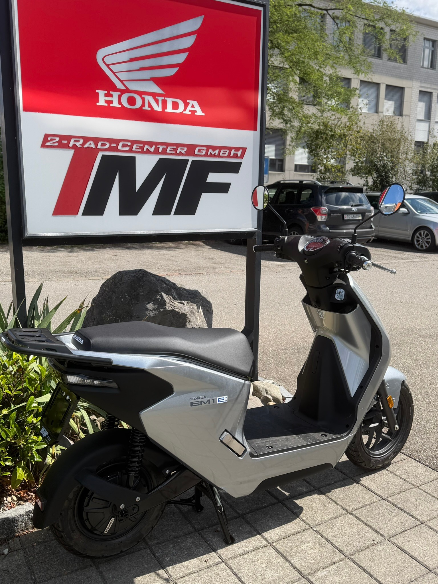 HONDA EM1-E-image-1