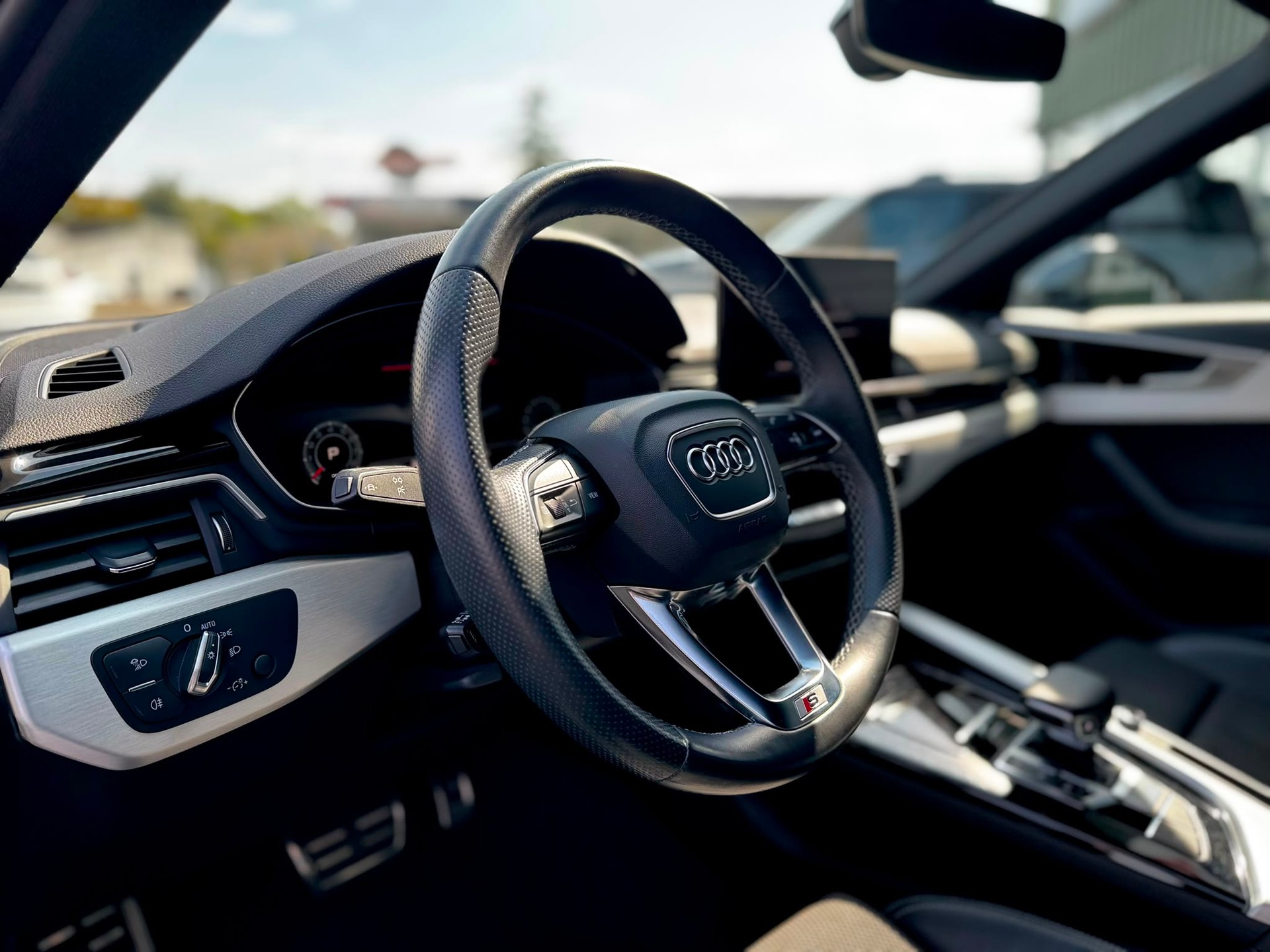 AUDI A4 Avant 45 TFSI S line S-tronic quattro-image-14