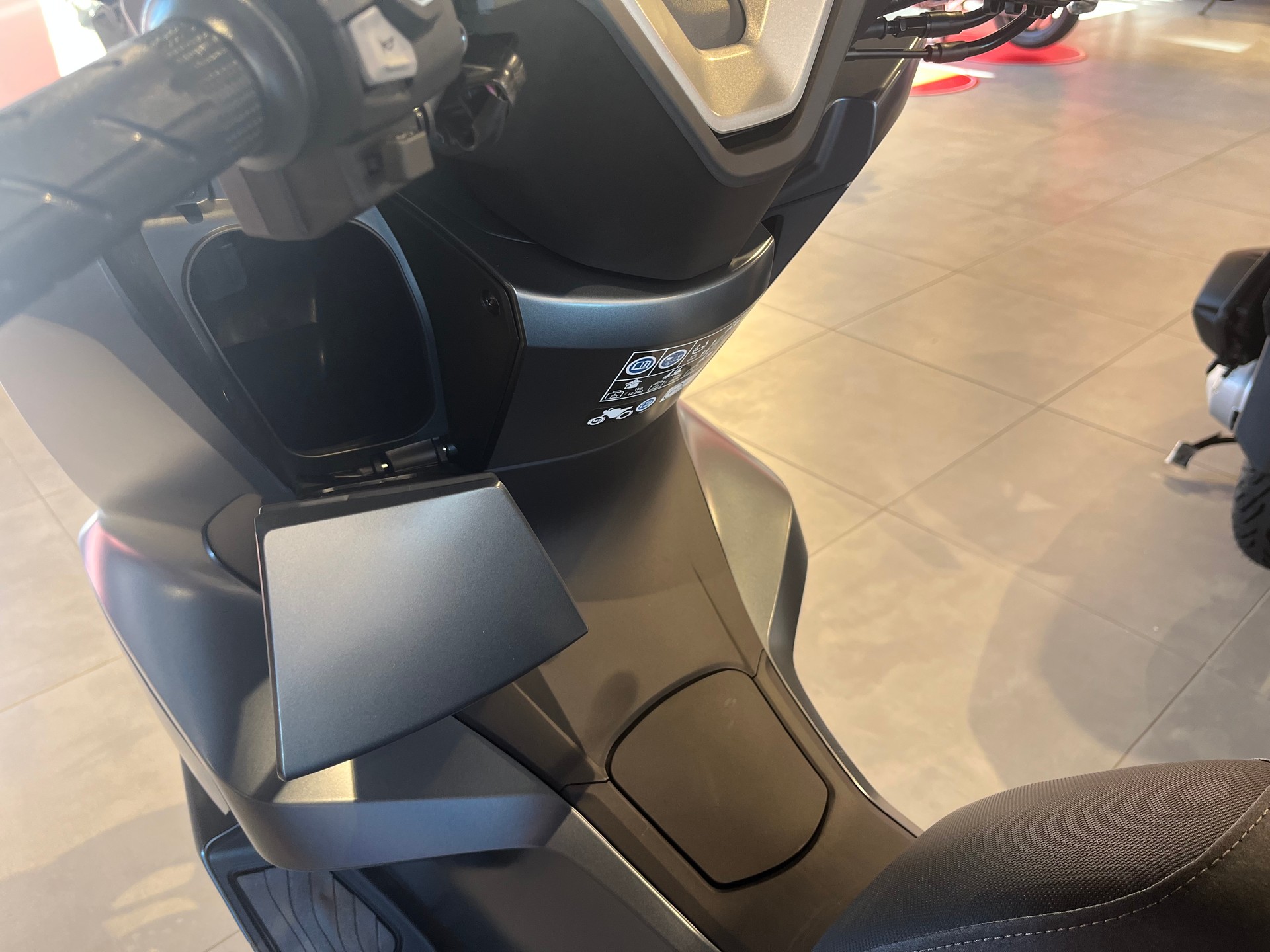 HONDA PCX 125 DX TFT. connectivity-image-12