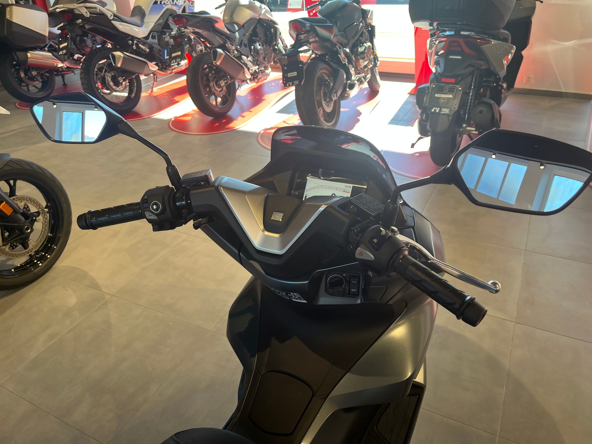 HONDA PCX 125 DX TFT. connectivity-image-8