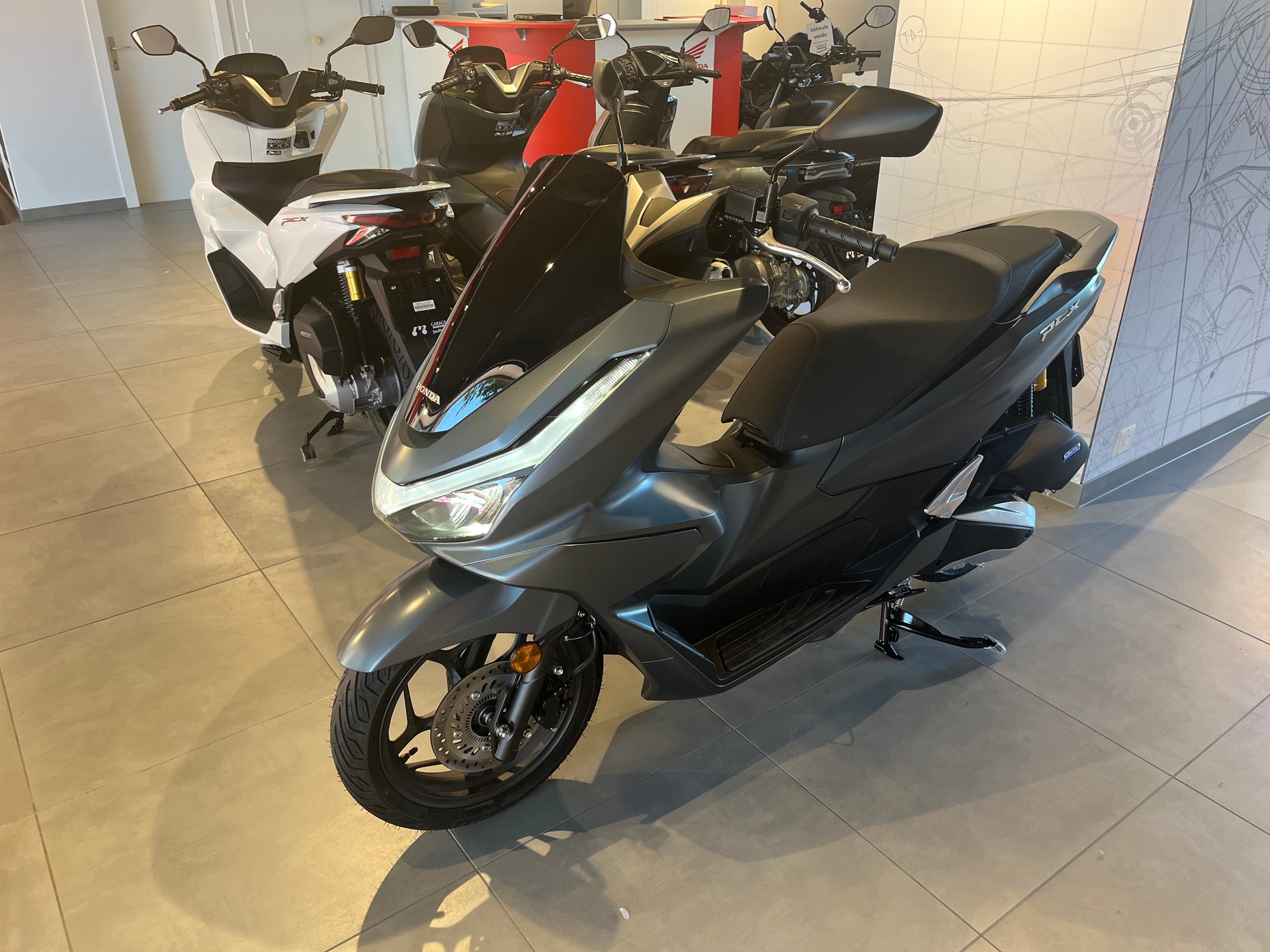 HONDA PCX 125 DX TFT. connectivity-image-1