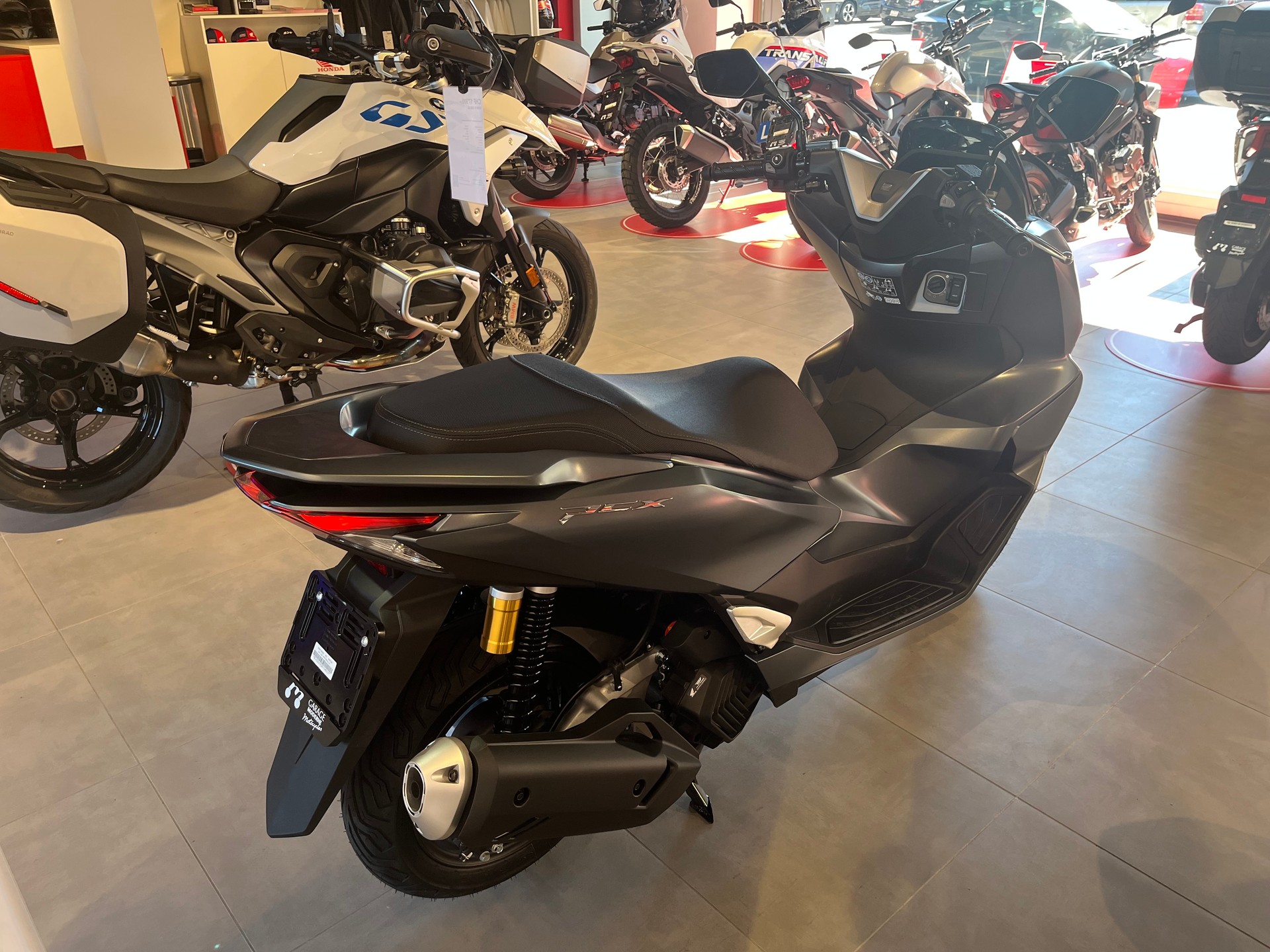 HONDA PCX 125 DX TFT. connectivity-image-4
