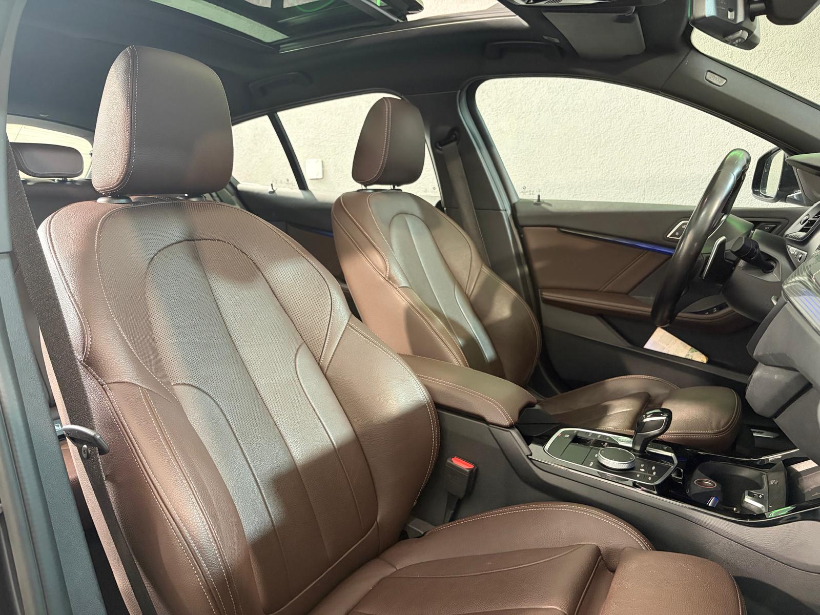 BMW 120d xDrive Steptronic M Sport - Toit ouvrant-image-12
