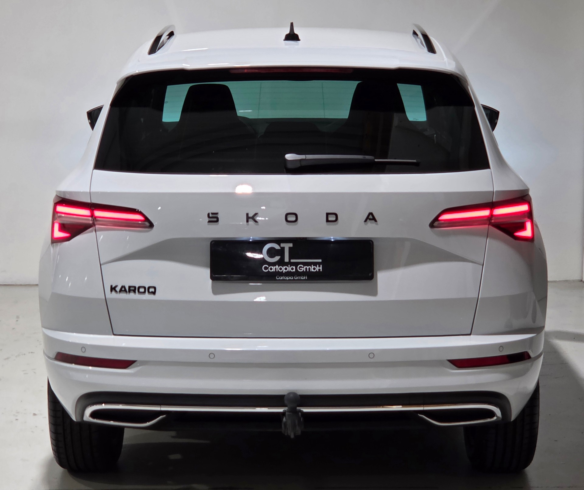 SKODA Karoq 1.5 TSI SportLine DSG-showroom-element-3