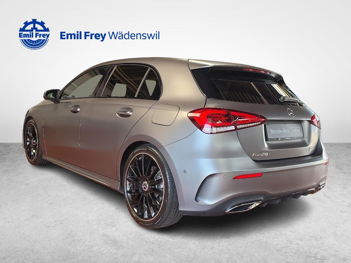 MERCEDES-BENZ A 220 4MATIC AMG Line-showroom-element-2