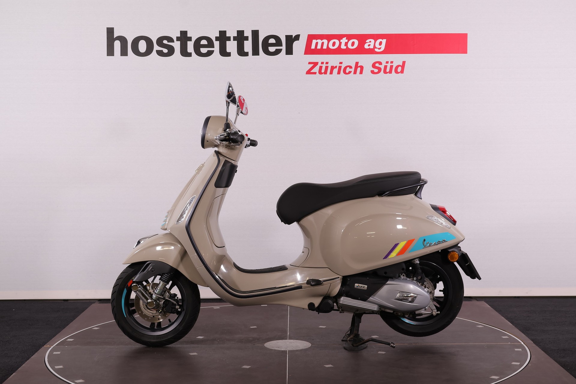 PIAGGIO Vespa 125 Primavera Sport-showroom-element-2
