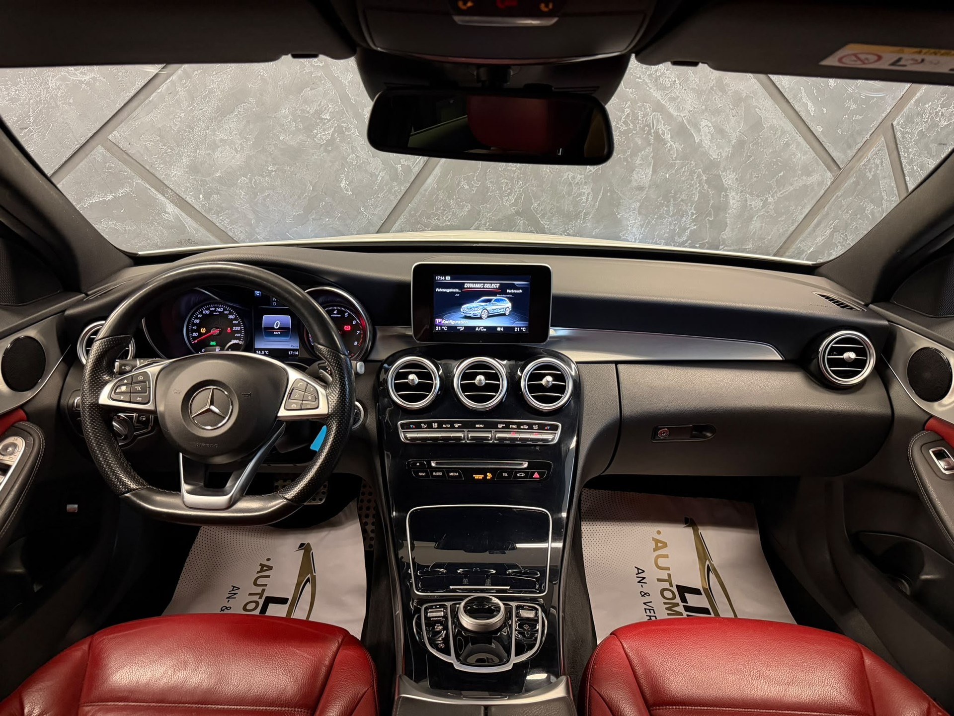 MERCEDES-BENZ C 300 AMG Line 9G-Tronic-image-8