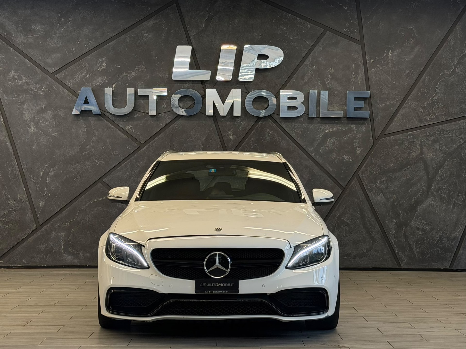 MERCEDES-BENZ C 300 AMG Line 9G-Tronic-showroom-element-1