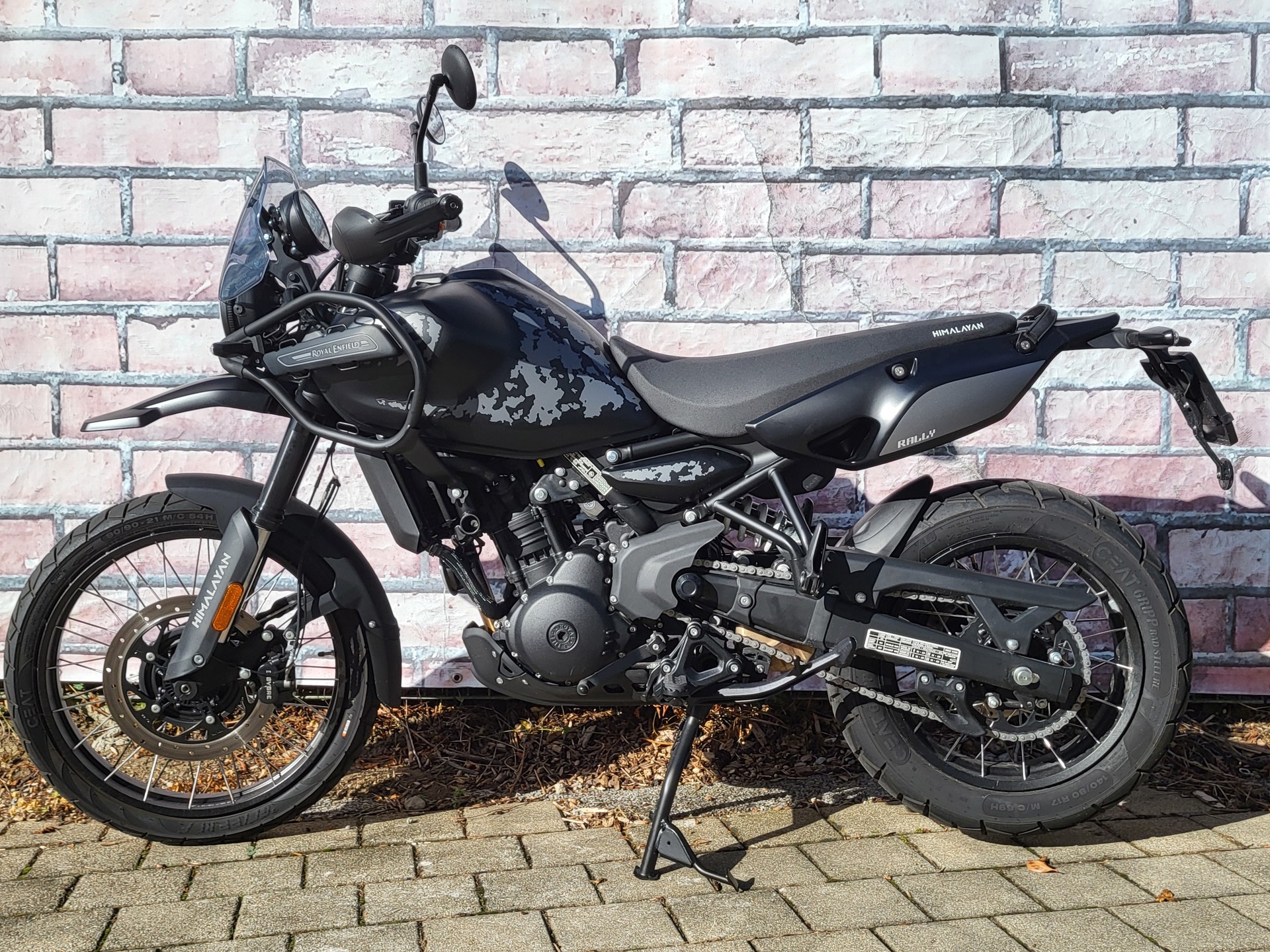 ROYAL ENFIELD Himalayan 452 Tubeless-image-1
