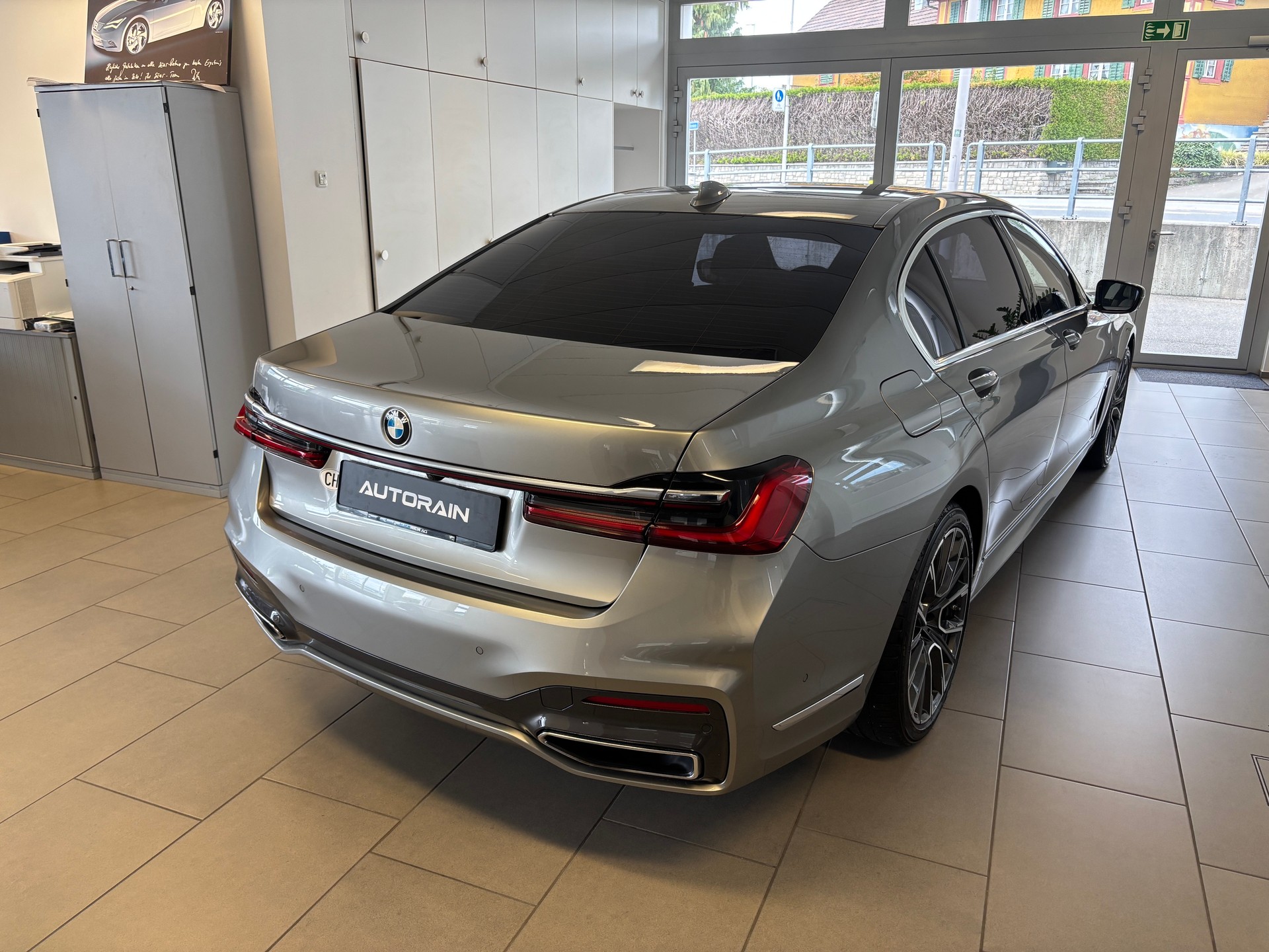 BMW 730Ld xDrive 48V M Sport Steptronic-showroom-element-2