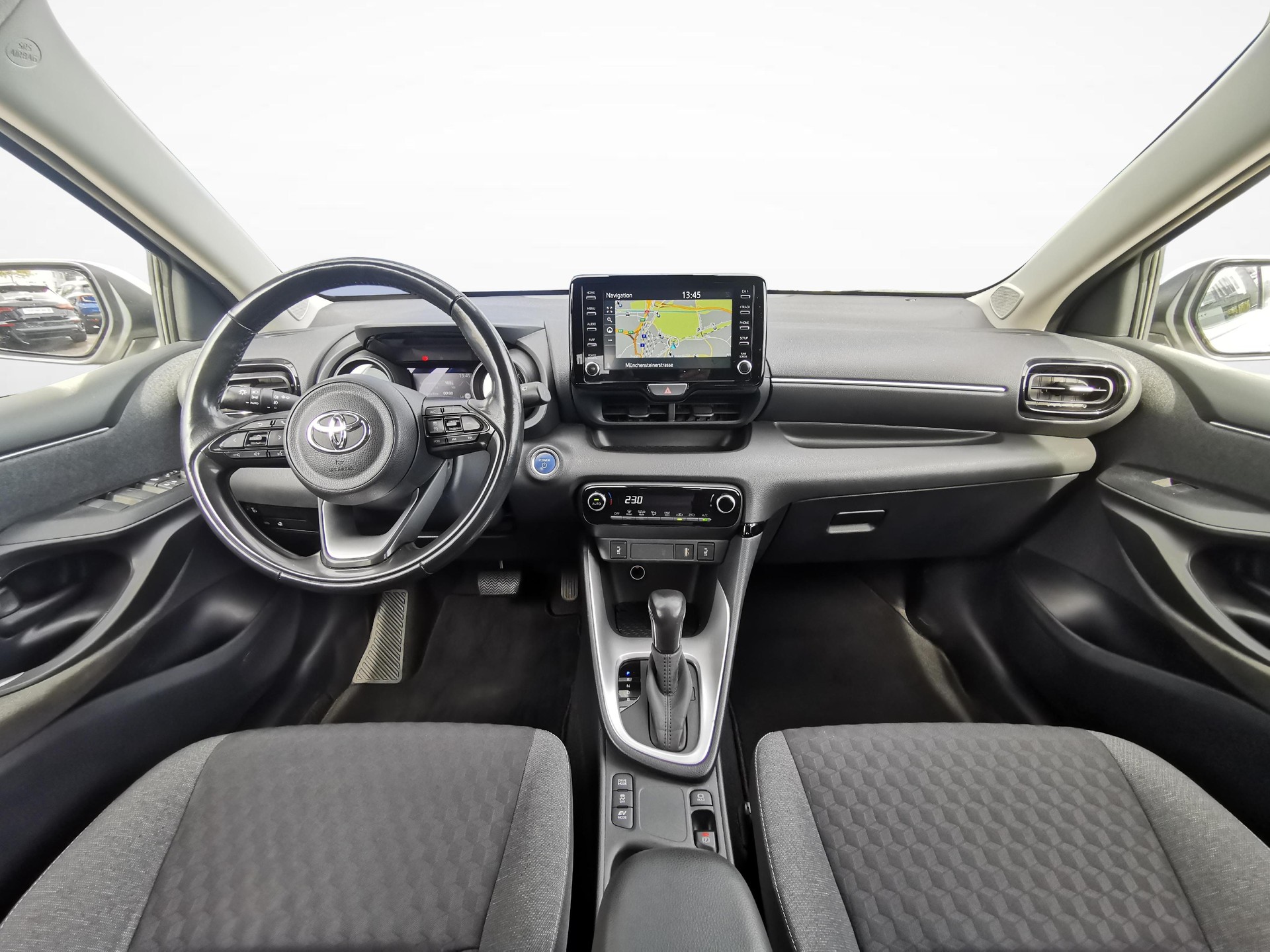 TOYOTA Yaris 1.5 VVT-i HSD Trend-showroom-element-3