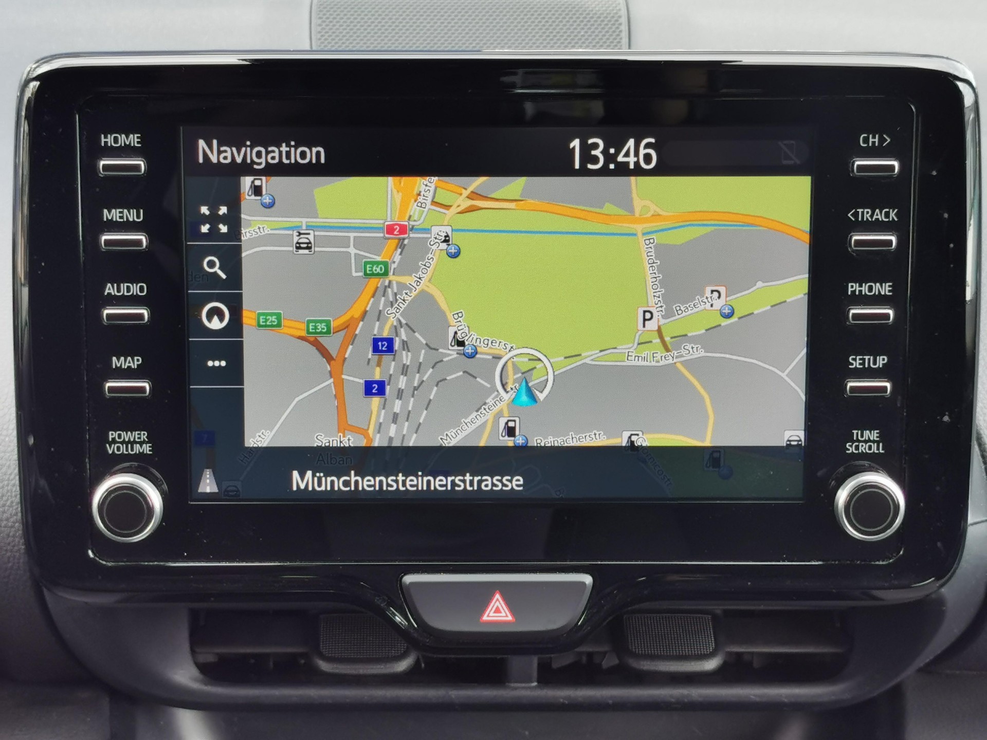 TOYOTA Yaris 1.5 VVT-i HSD Trend-image-5