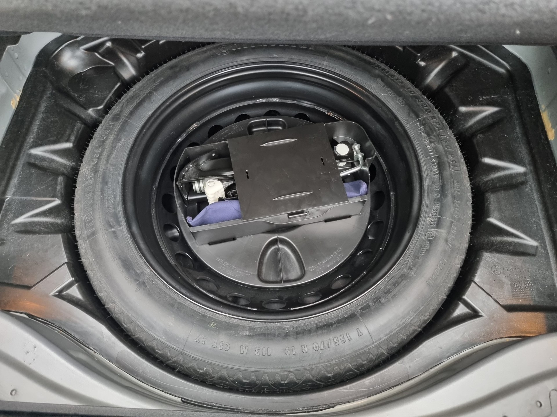 MERCEDES-BENZ CL 550 4Matic 7G-Tronic-image-12