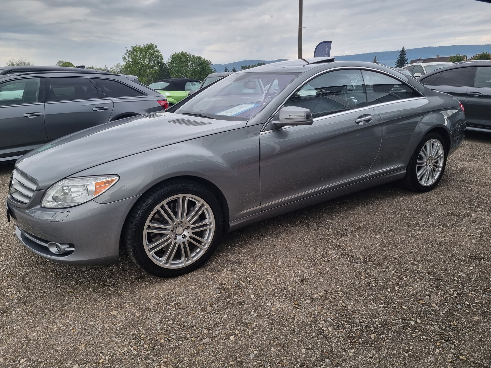 MERCEDES-BENZ CL 550 4Matic 7G-Tronic-showroom-element-2