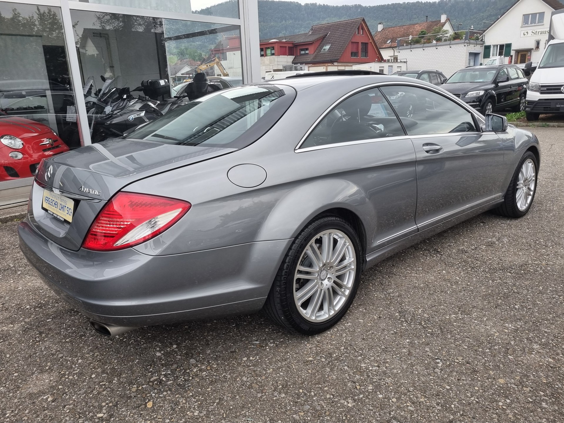MERCEDES-BENZ CL 550 4Matic 7G-Tronic-image-5