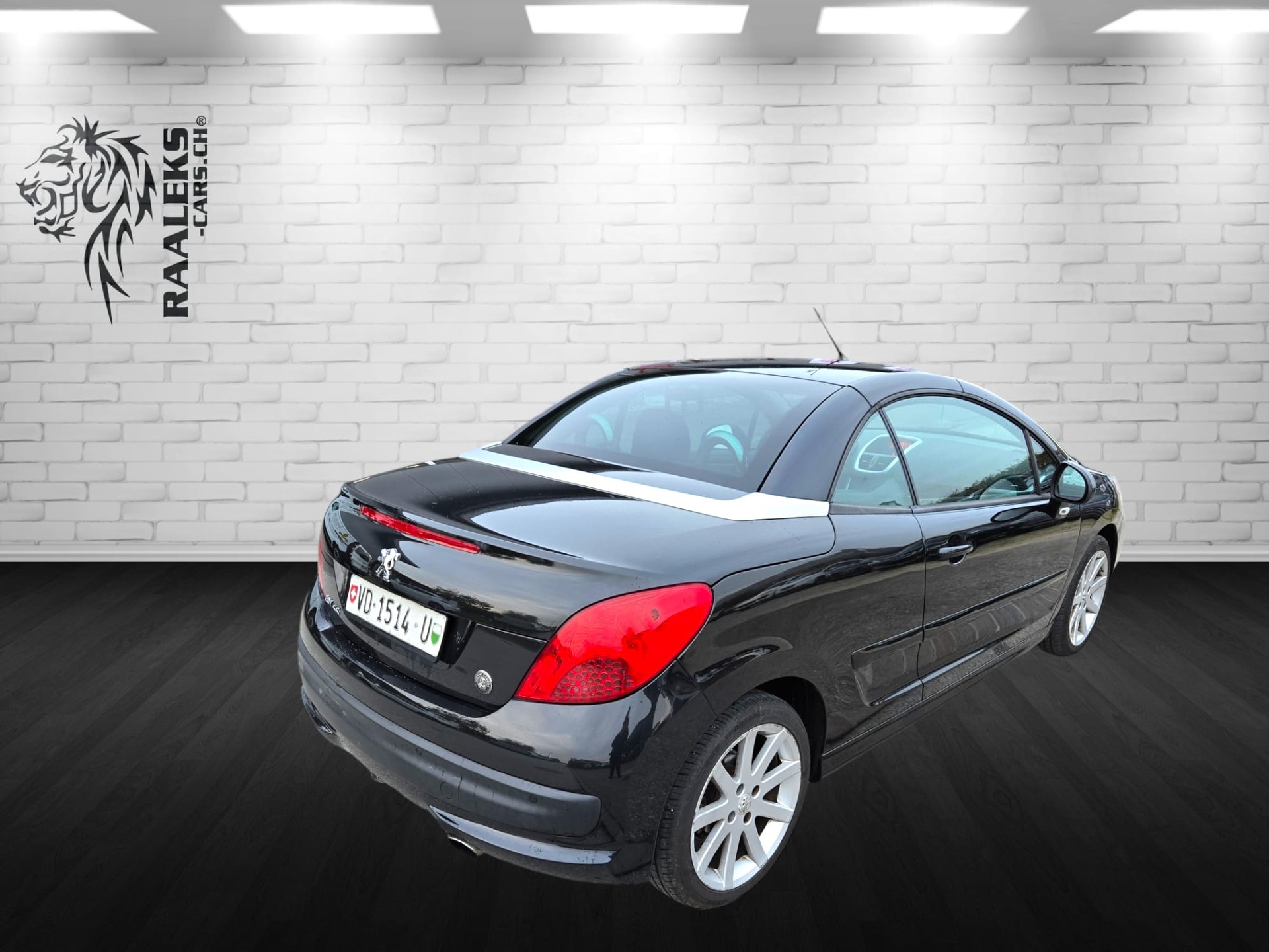 PEUGEOT 207 CC 1.6 16V Turbo Roland Garros-image-6