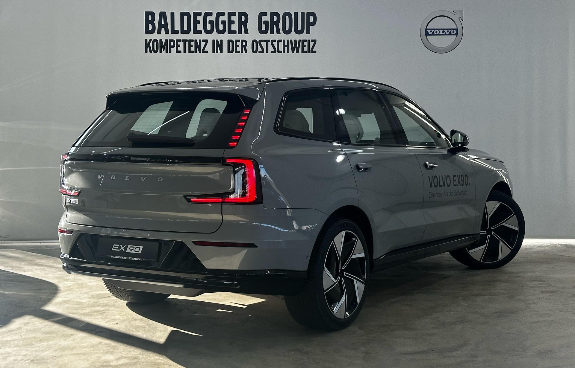 VOLVO EX 90 Twin Performance Ultra AWD-showroom-element-2