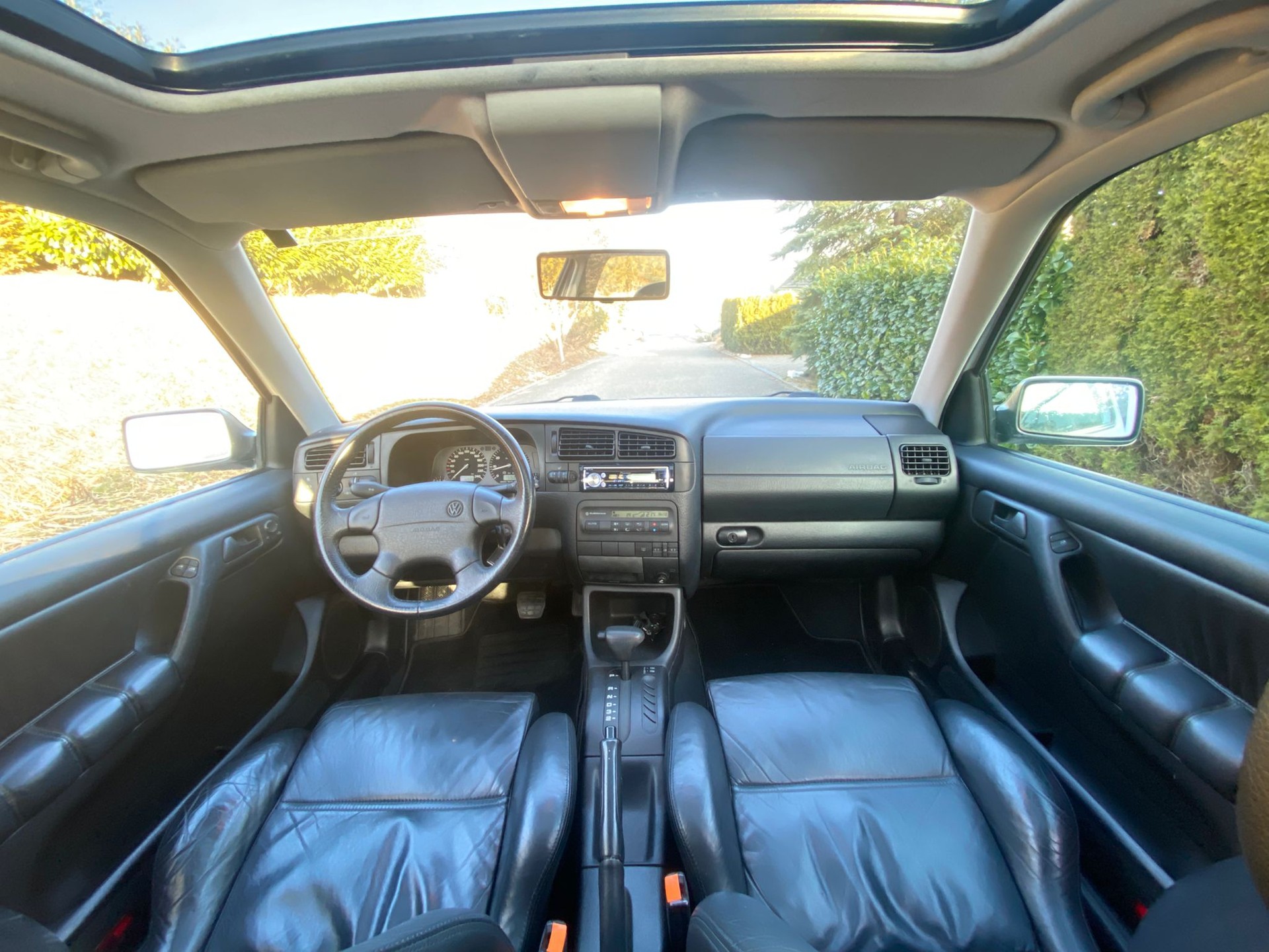 VW Golf 2800 VR6 Edition-image-9