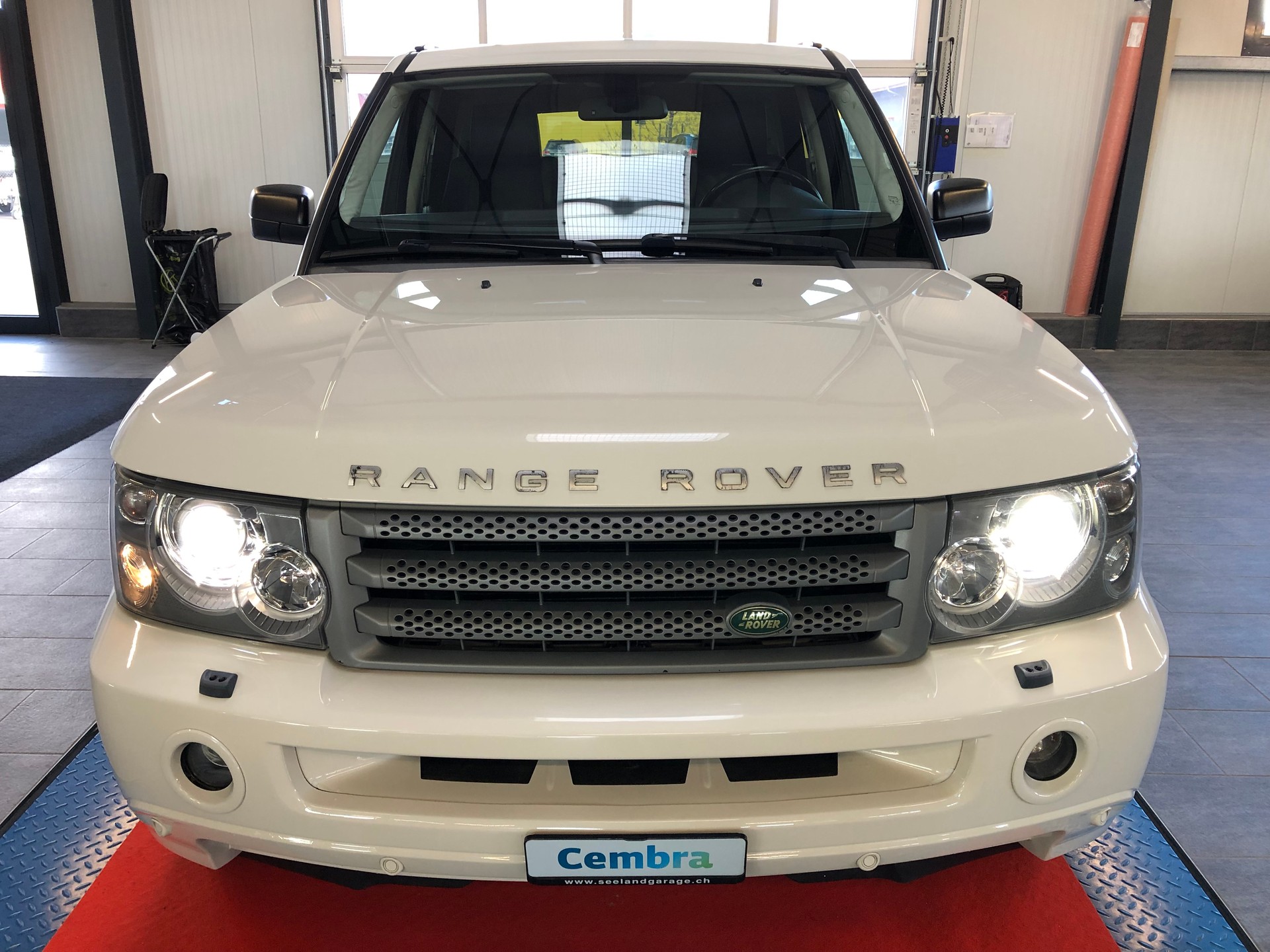 LAND ROVER Range Rover Sport 3.6 Td8 HSE Automatic-showroom-element-3
