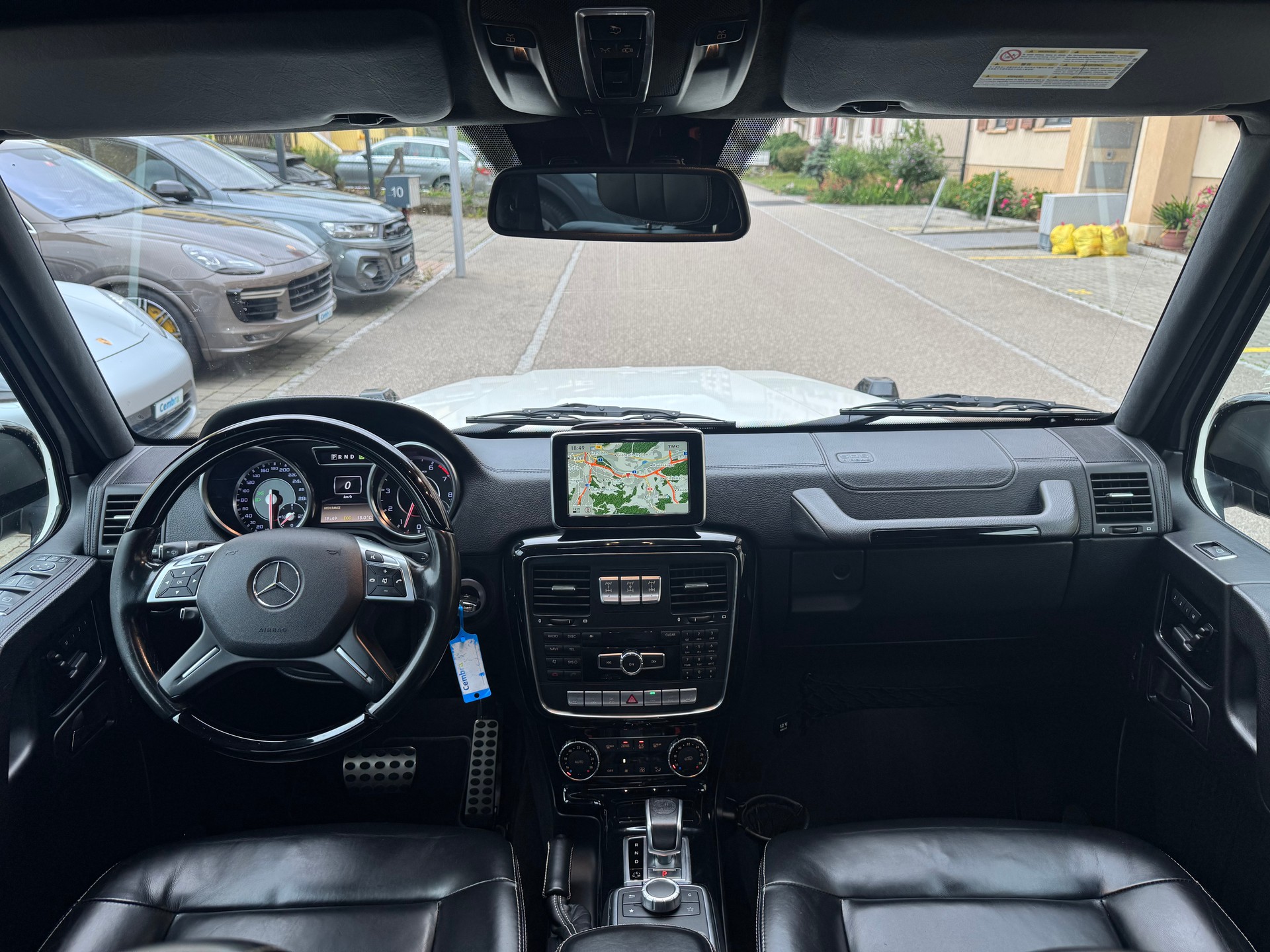 MERCEDES-BENZ G 63 AMG Automatic-image-15