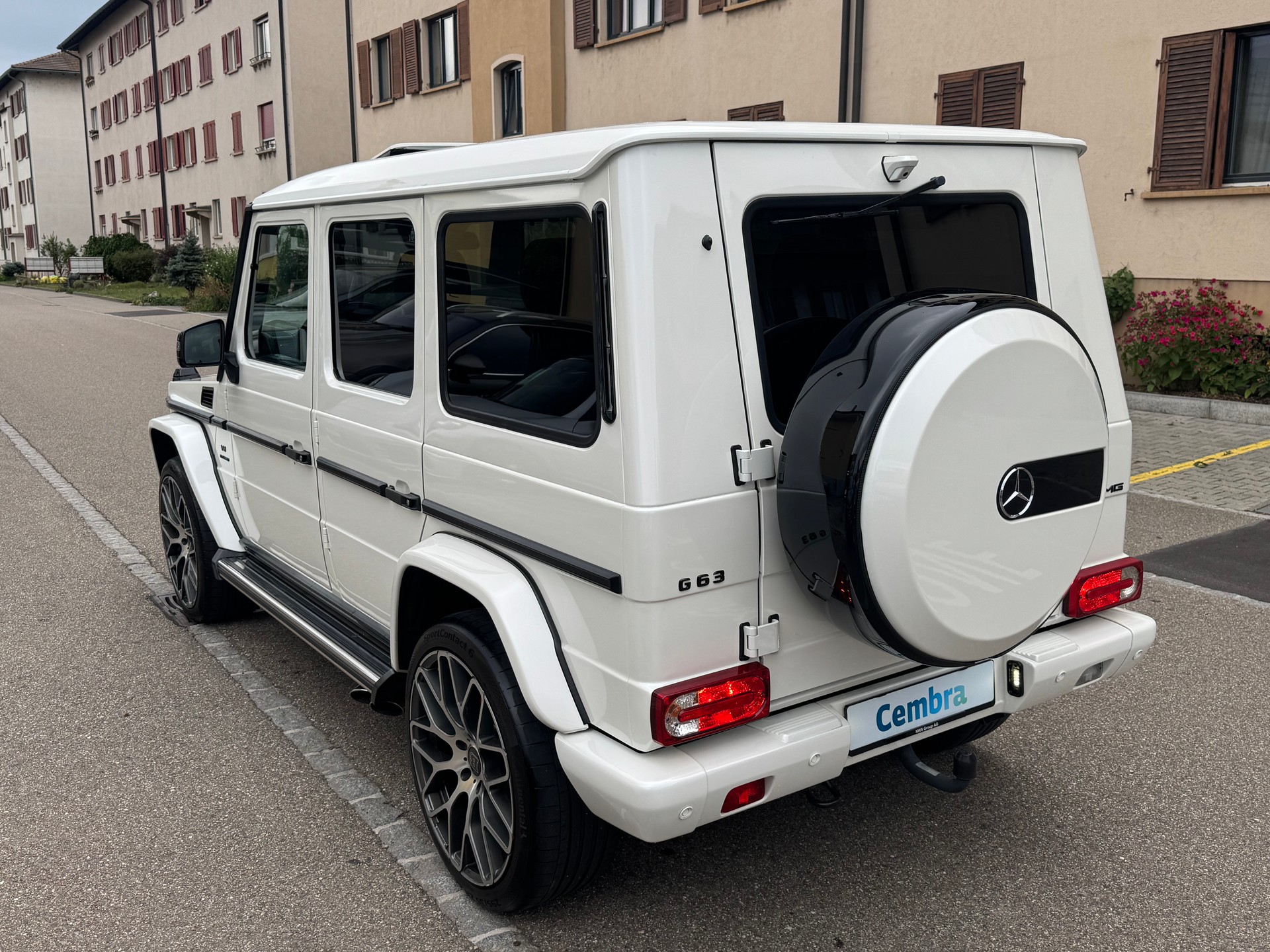 MERCEDES-BENZ G 63 AMG Automatic-image-5