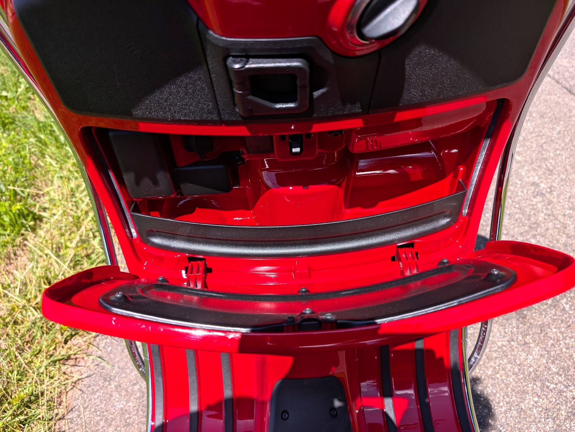 PIAGGIO Vespa GTS 125 Super ABS-image-5