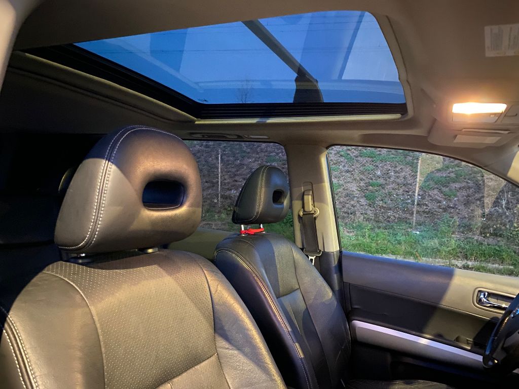 NISSAN X-Trail 2.0 dCi 16V SE Automatic-image-7