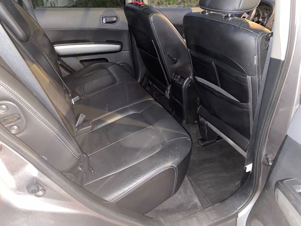 NISSAN X-Trail 2.0 dCi 16V SE Automatic-image-6