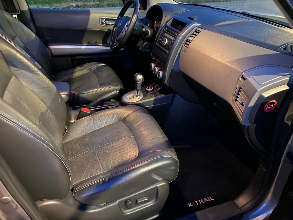 NISSAN X-Trail 2.0 dCi 16V SE Automatic-image-5