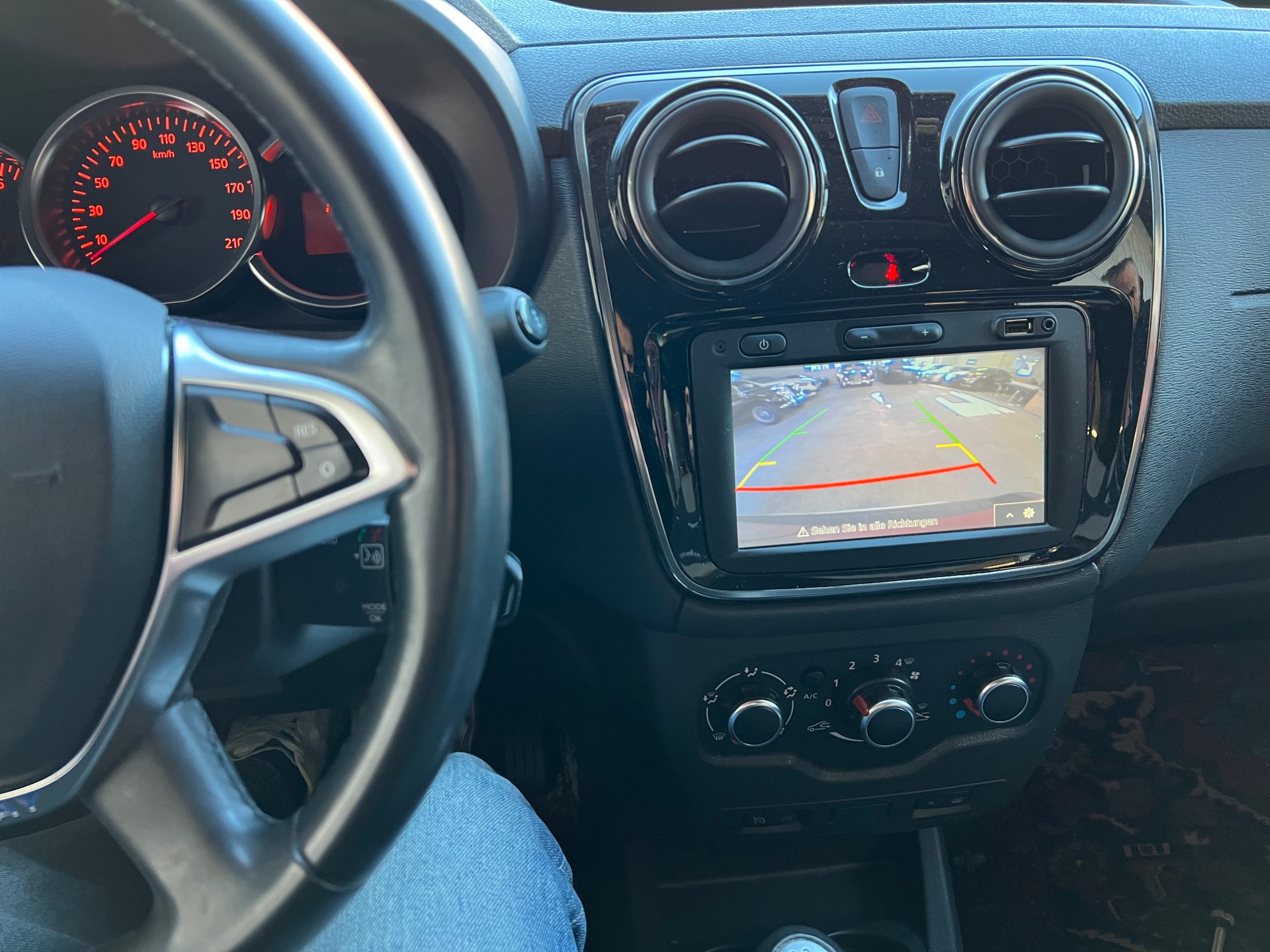 DACIA Dokker 1.5 dCi Stepway-image-10