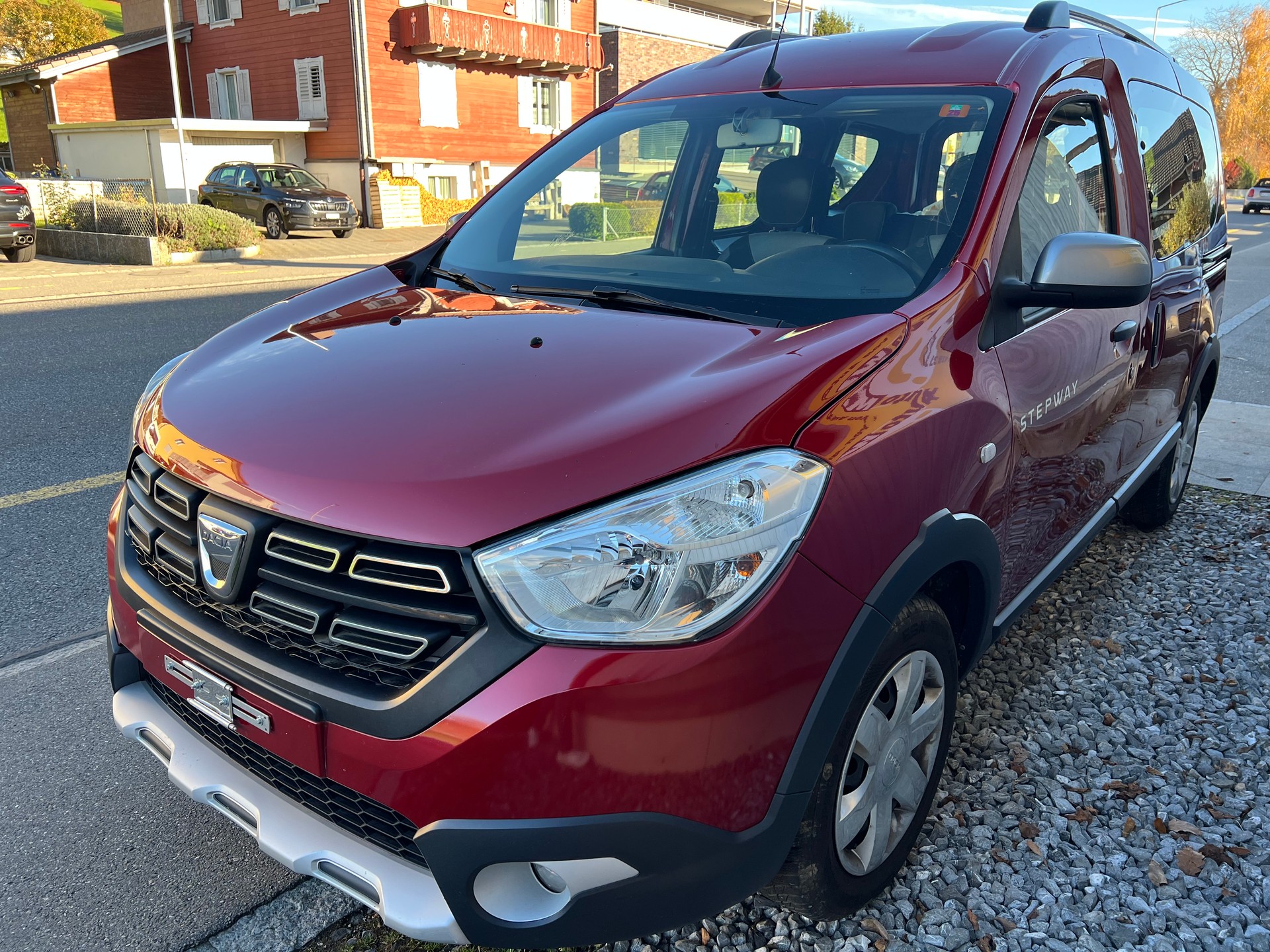 DACIA Dokker 1.5 dCi Stepway-showroom-element-3