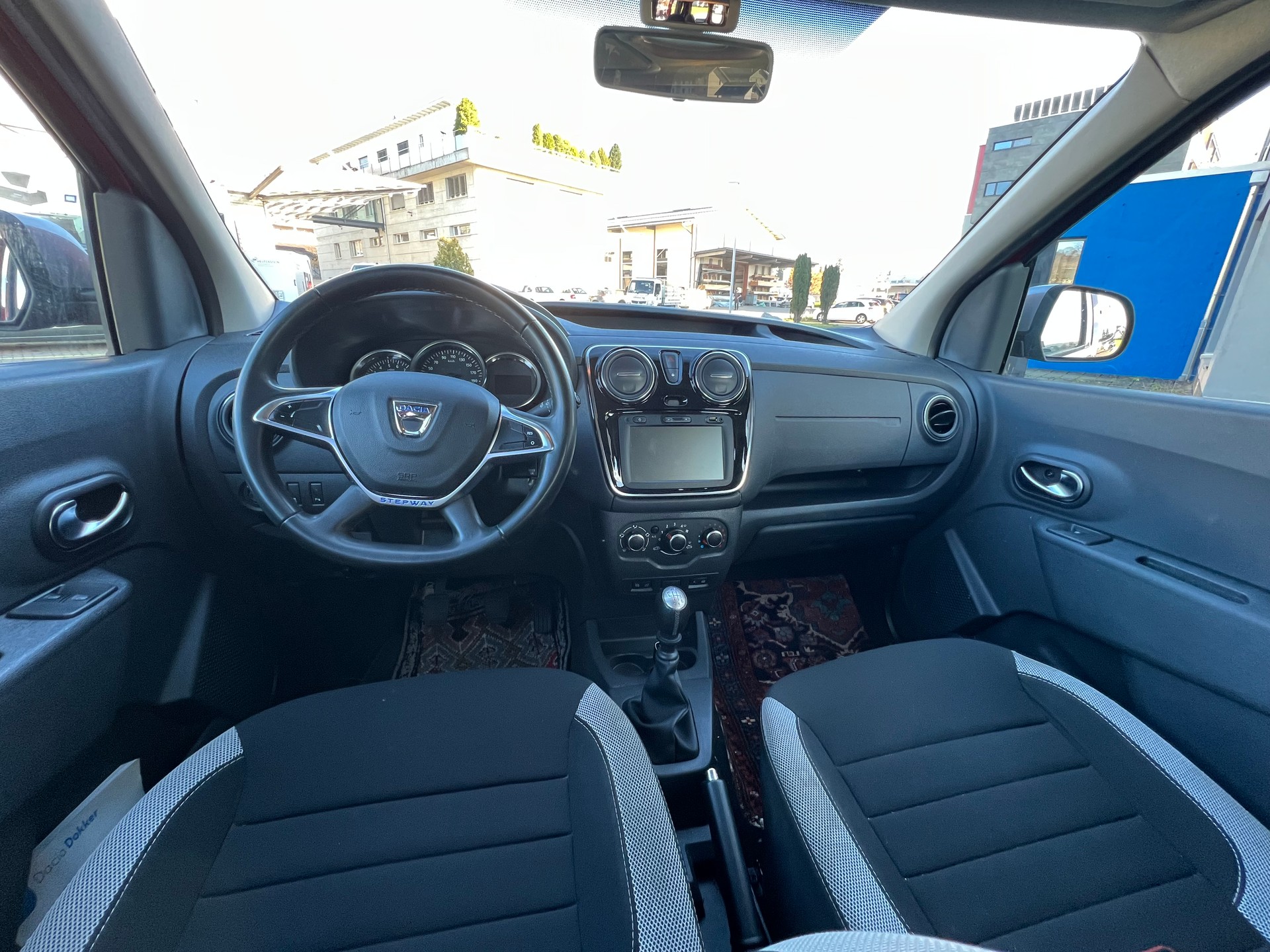 DACIA Dokker 1.5 dCi Stepway-image-9