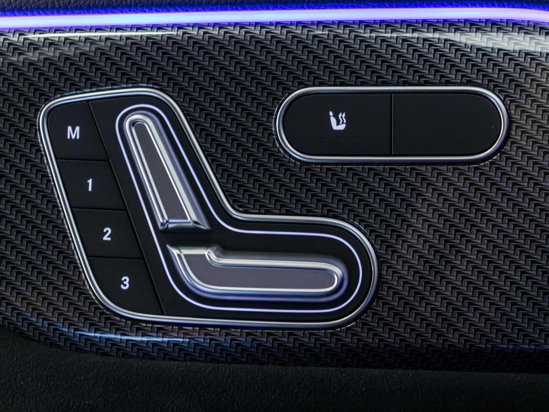 MERCEDES-BENZ B 250 4MATIC-image-12