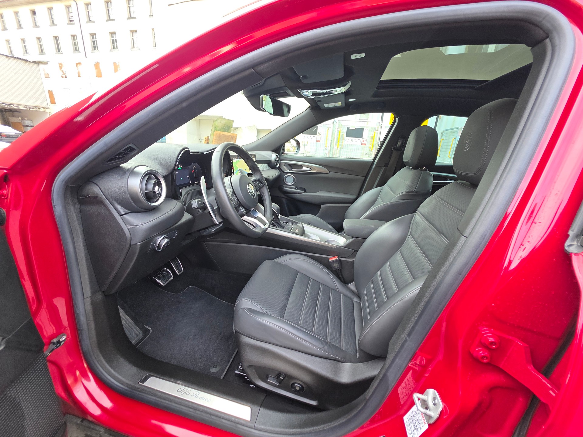 ALFA ROMEO Tonale 1.3 Plug-in-Hybrid Q4 Veloce-image-22