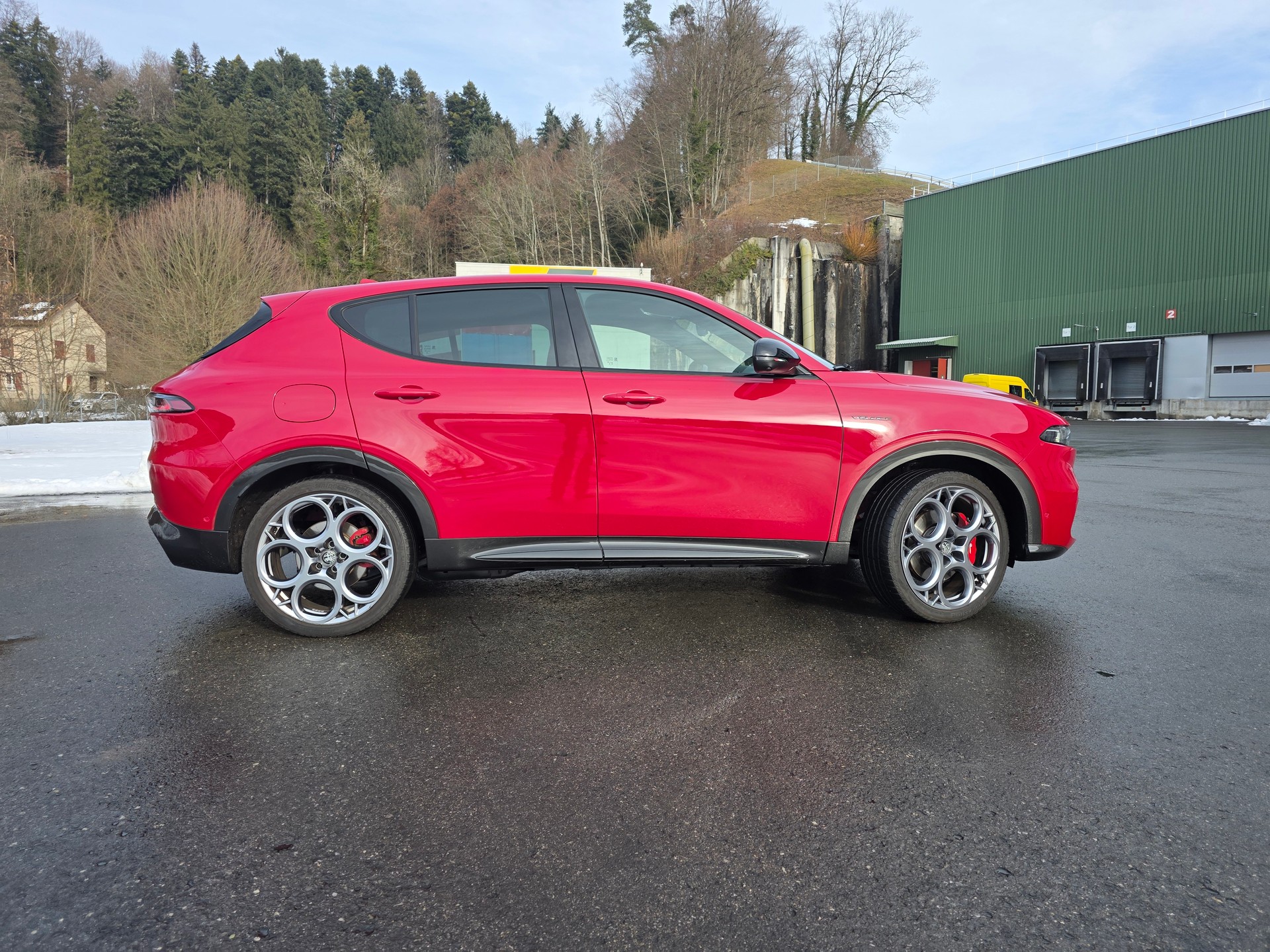 ALFA ROMEO Tonale 1.3 Plug-in-Hybrid Q4 Veloce-image-12