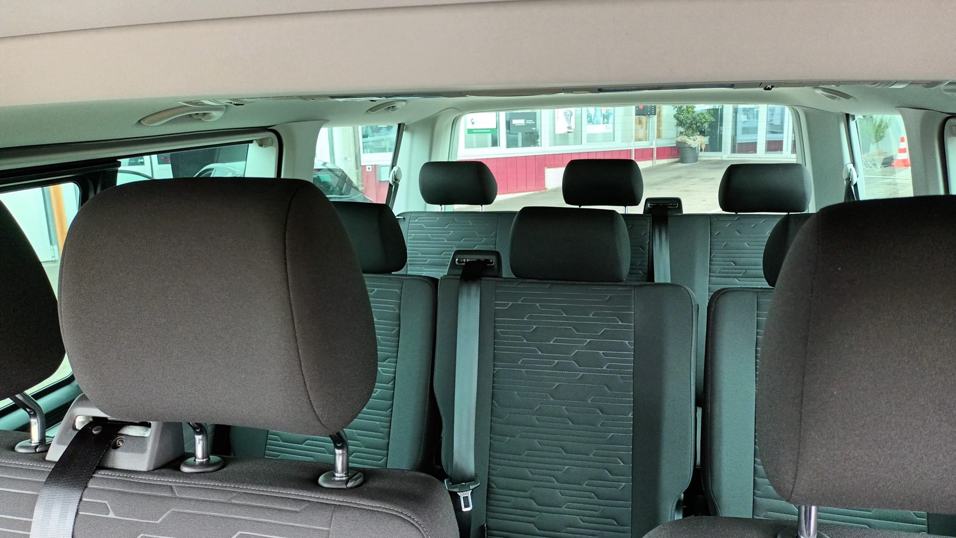 VW T6.1 Caravelle 2.0 TDI Comfortline Liberty DSG-image-17