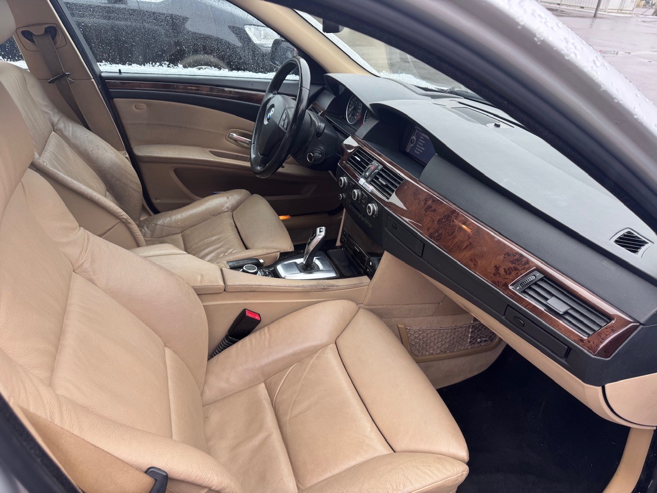 BMW 530xi Steptronic-image-5