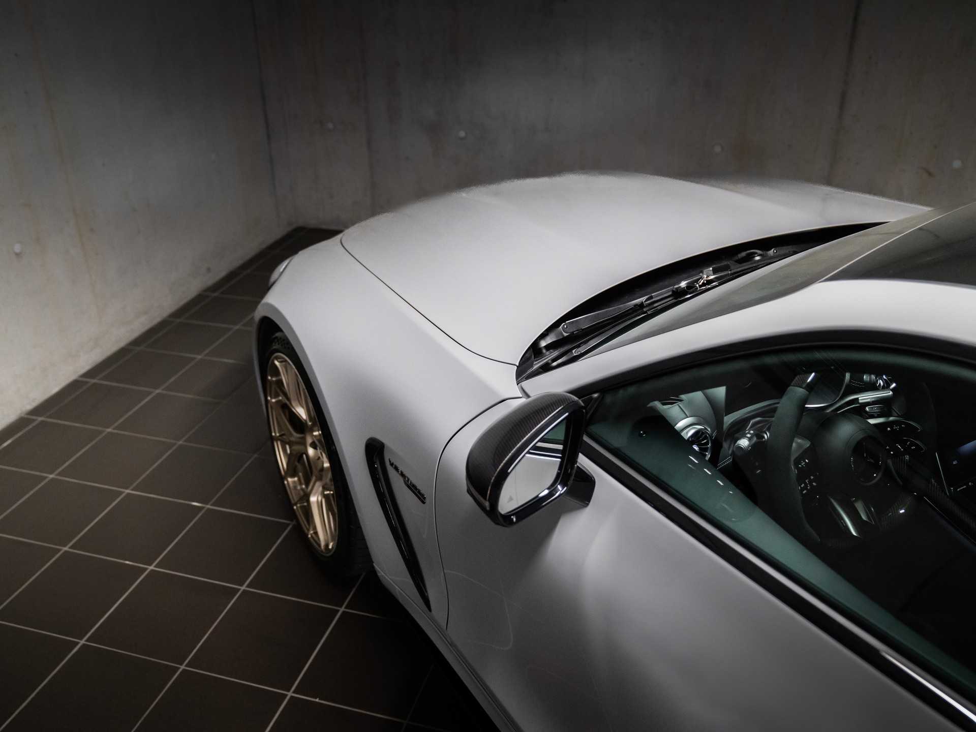 MERCEDES-BENZ AMG GT 63 4Matic+ Executive Edition-image-5