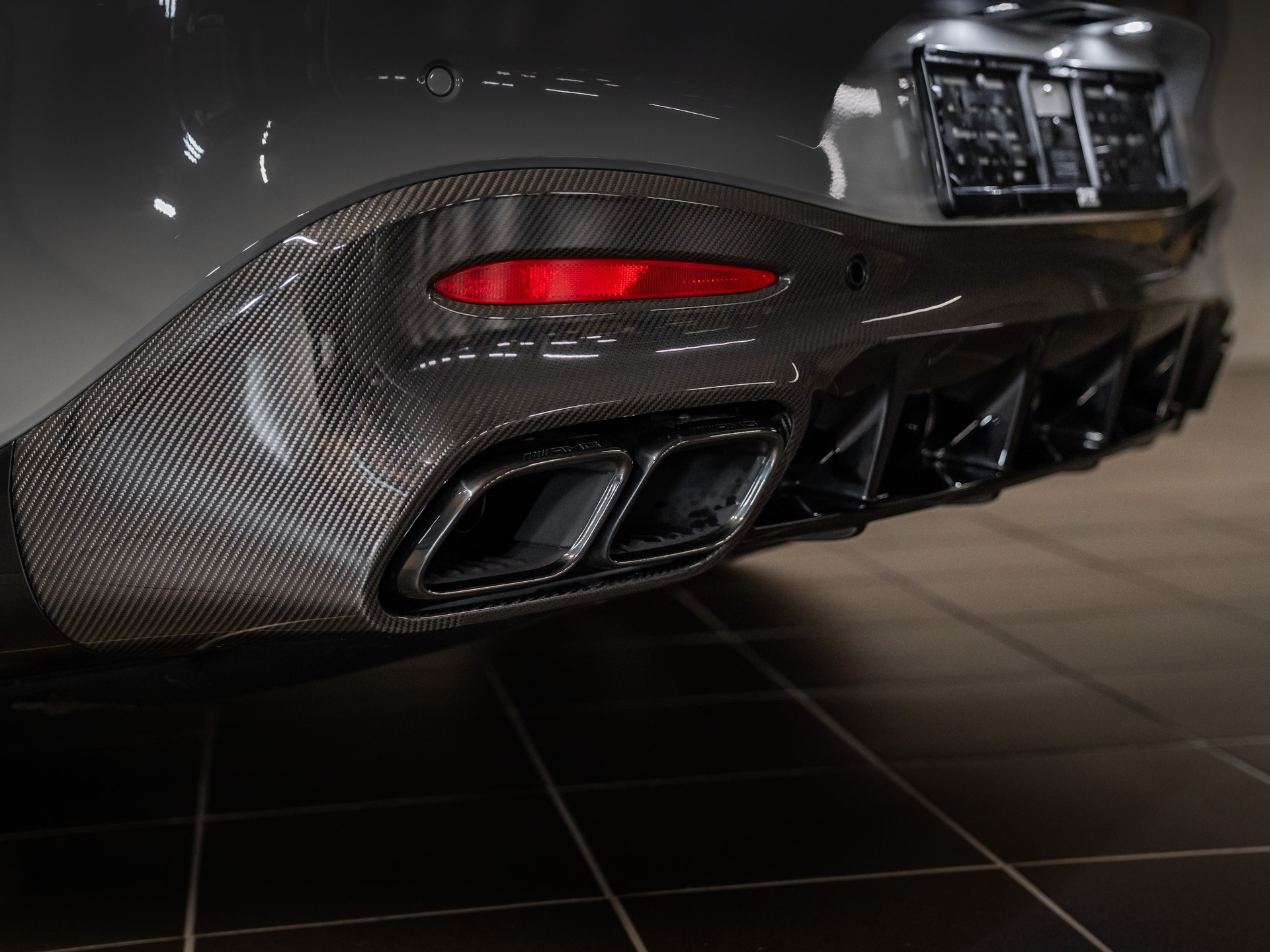 MERCEDES-BENZ AMG GT 63 4Matic+ Executive Edition-image-14