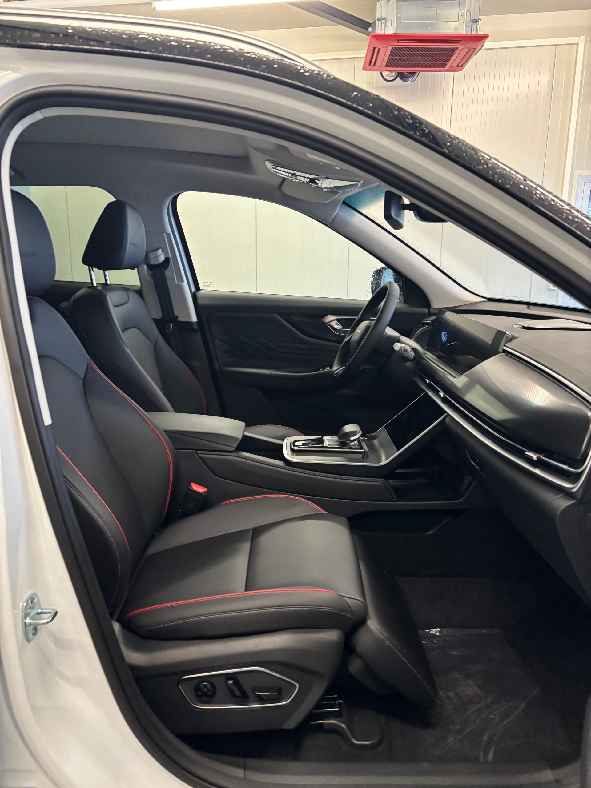 BAIC X7 1.5 Luxury-image-11