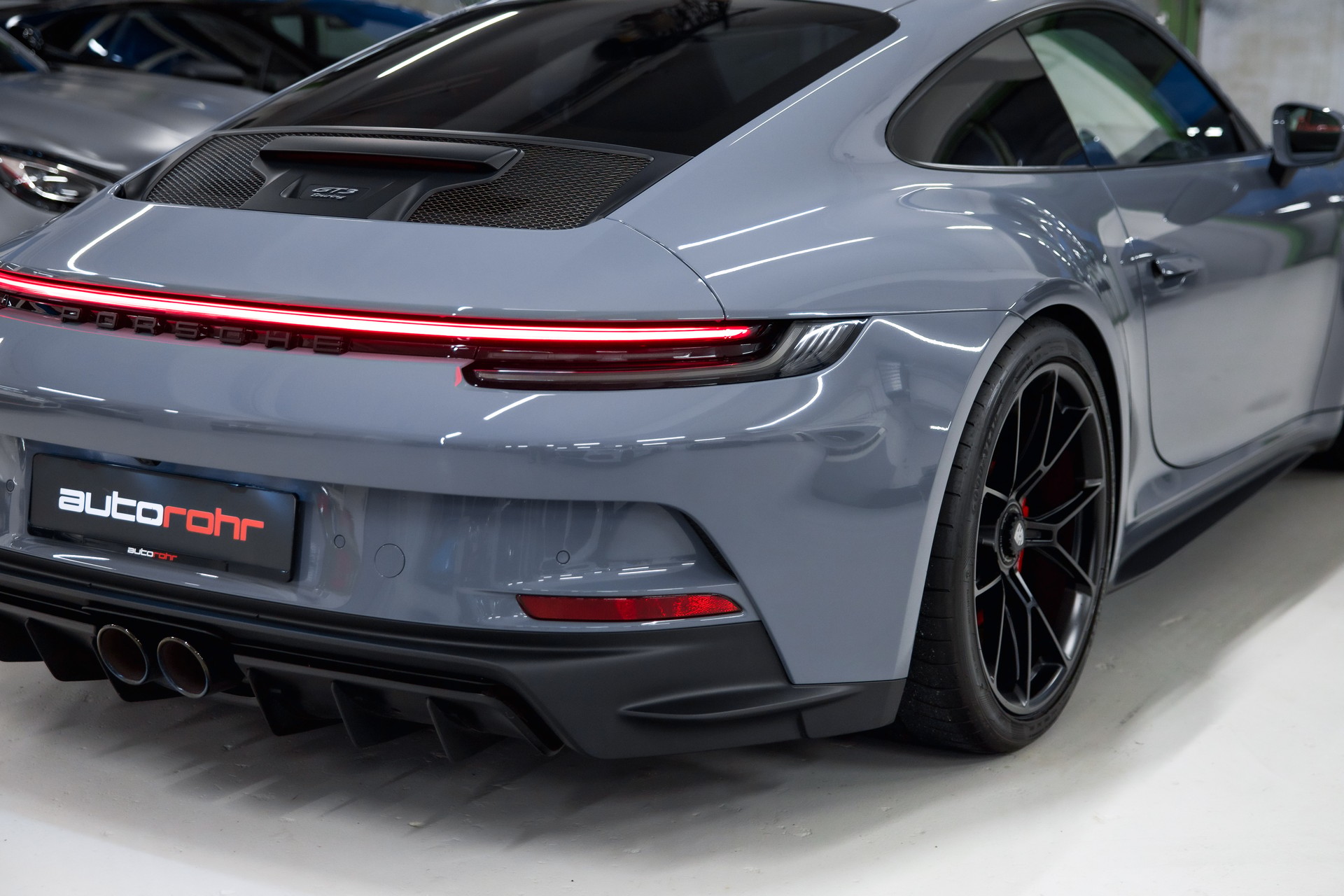 PORSCHE 911 GT3 Touring PDK 2+2 Jahre Garantie-image-12