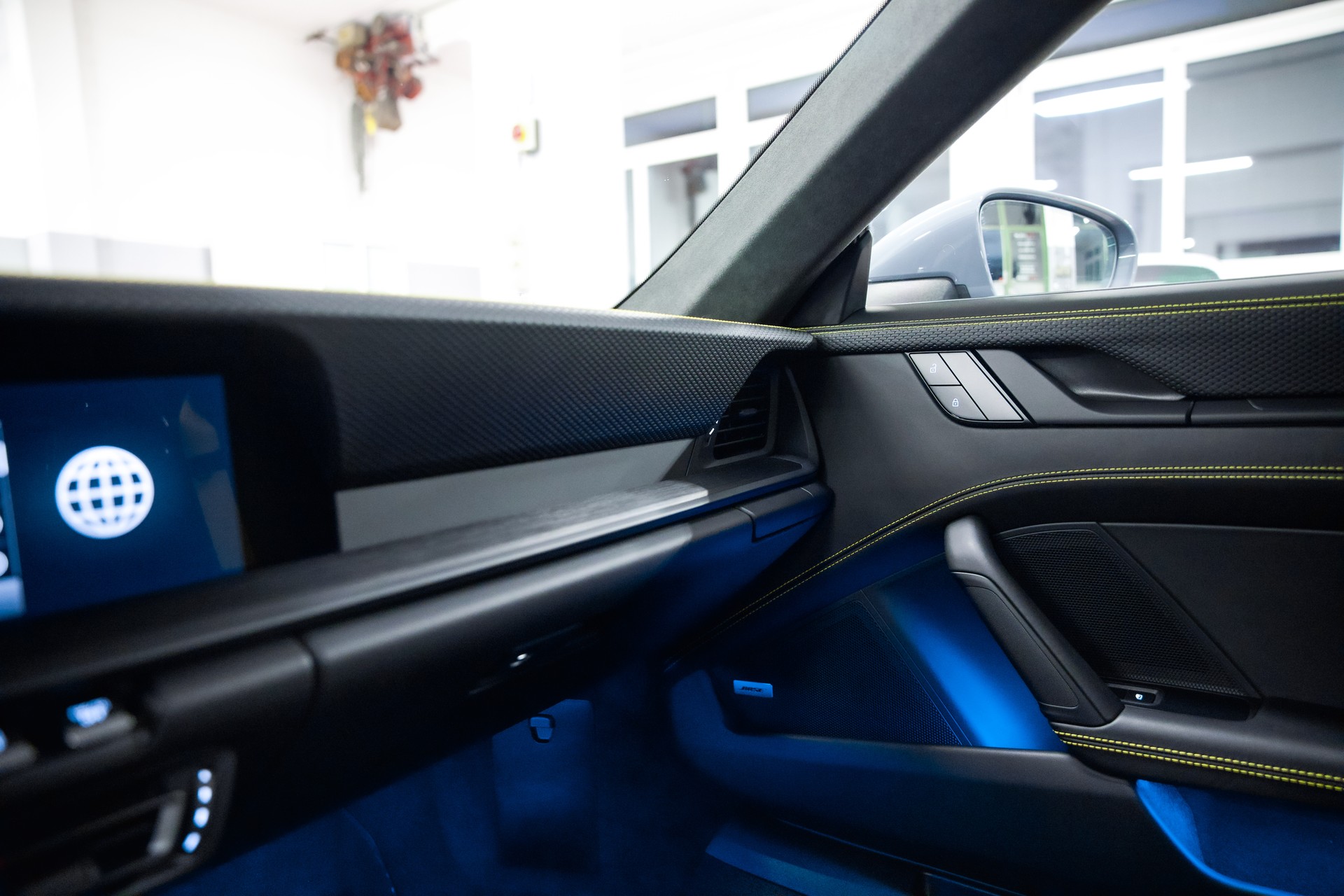 PORSCHE 911 GT3 Touring PDK 2+2 Jahre Garantie-image-24