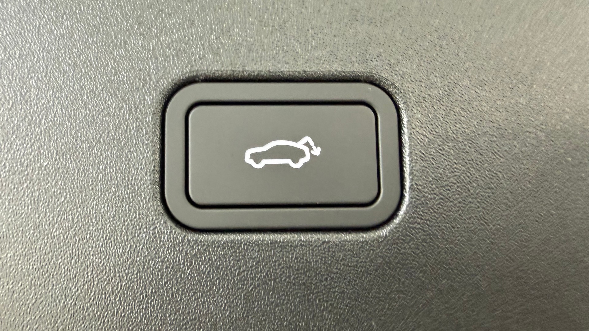 VOLVO EX 30 CC E60 Twin Performance A-image-15