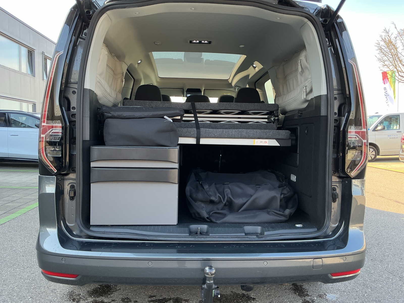 VW Caddy Maxi 2.0 TDI California DSG-image-11