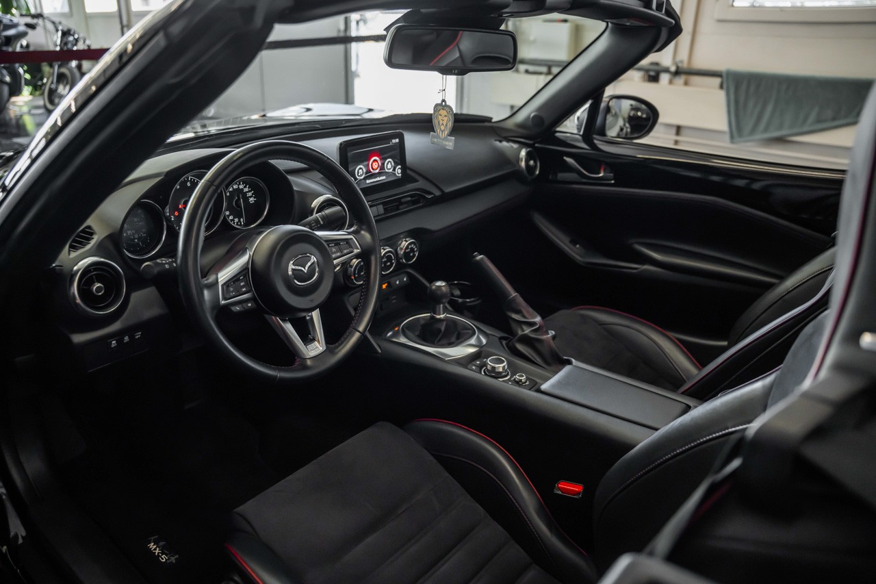 MAZDA MX-5 SKYACTIV-G 184 Revolution-image-13