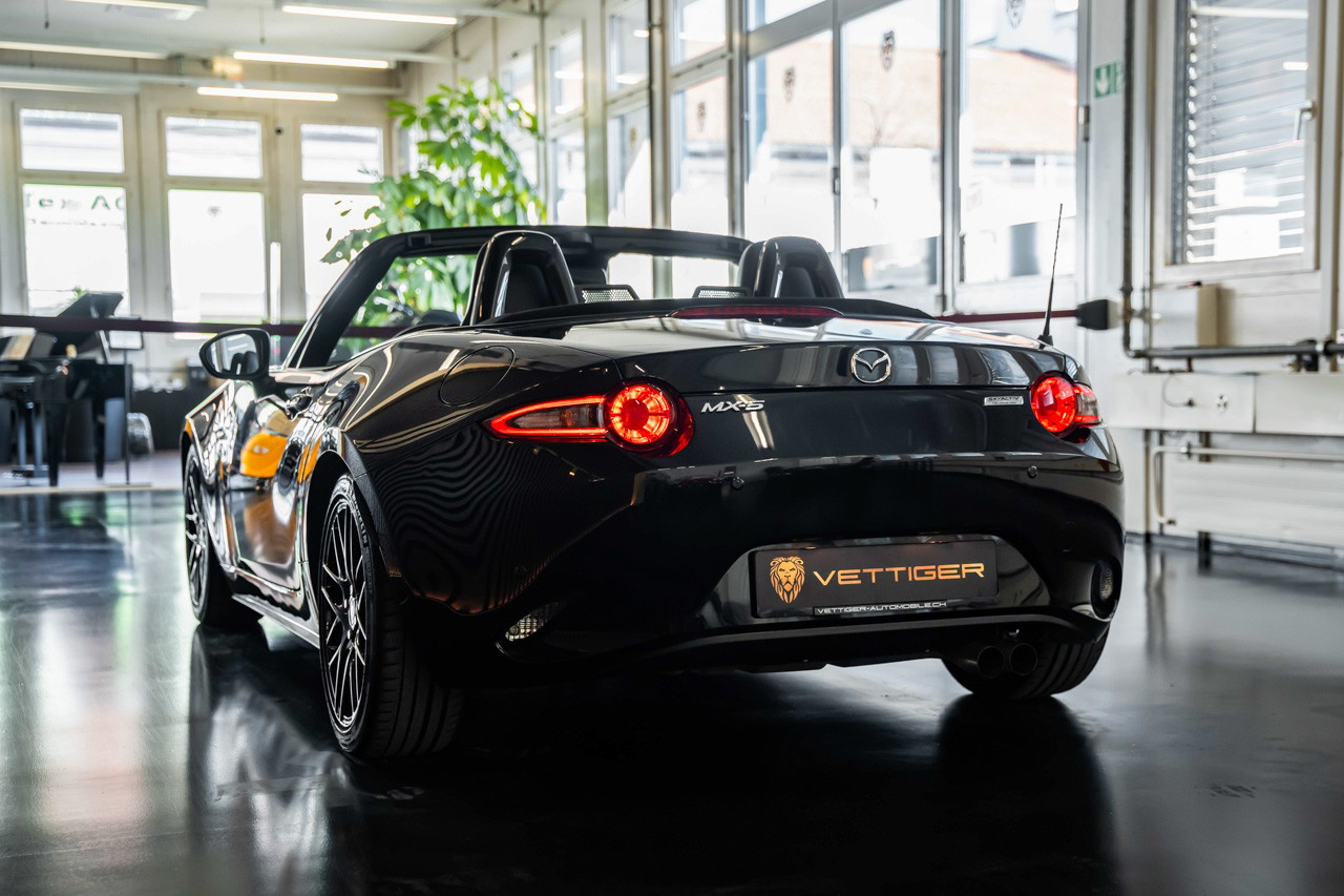 MAZDA MX-5 SKYACTIV-G 184 Revolution-image-4