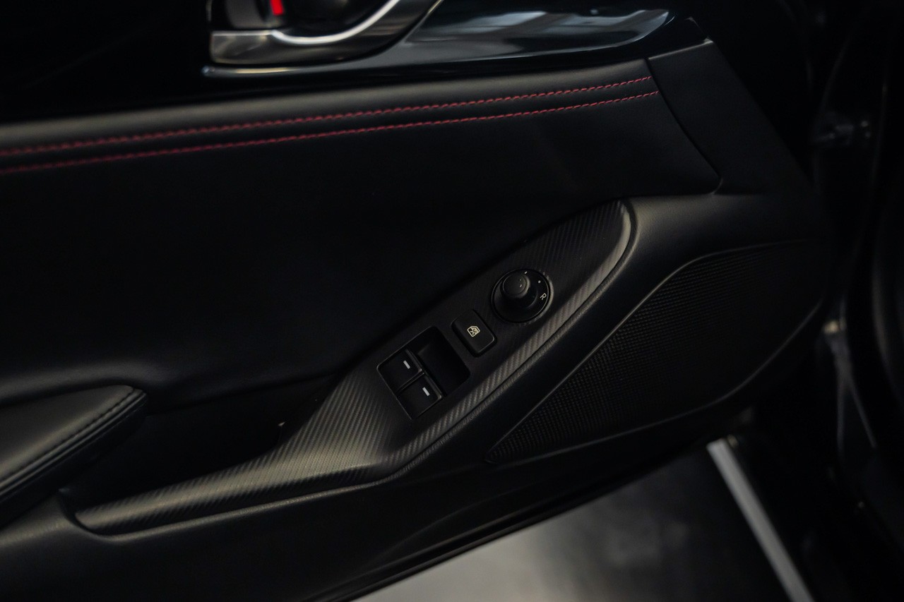 MAZDA MX-5 SKYACTIV-G 184 Revolution-image-24